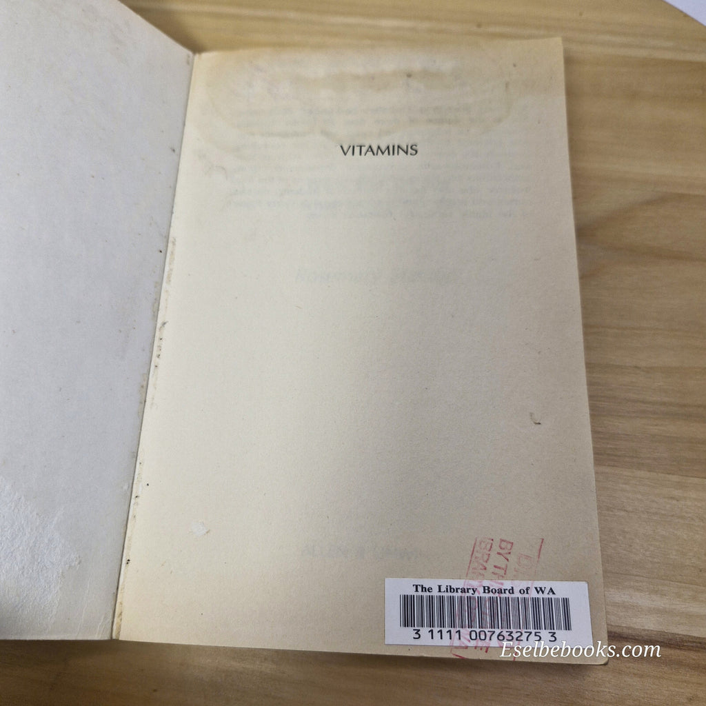 Vitamins What They Do and what They Don't Do By Rosemary Stanton · 1999 - pap...