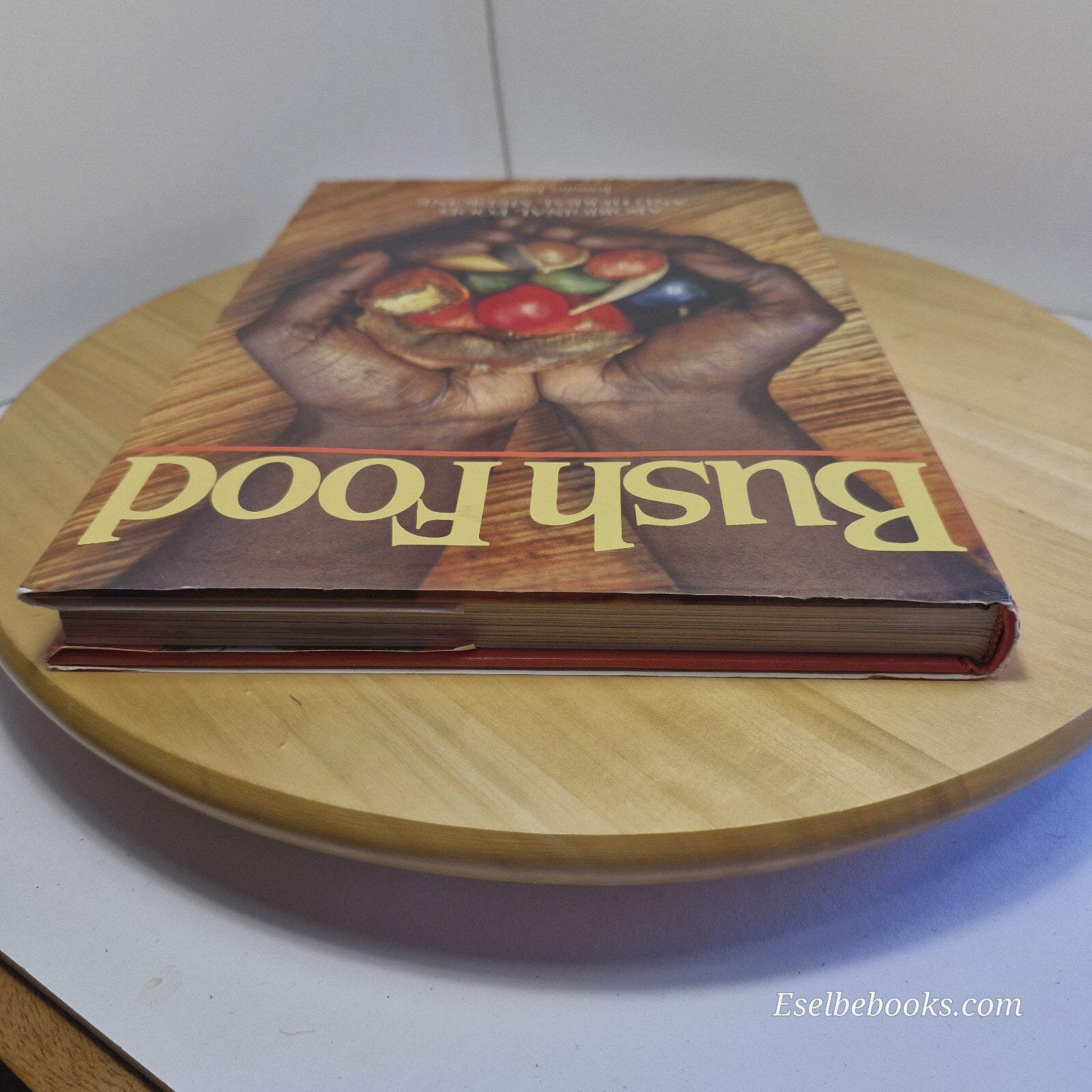 Australia: Bush Food Aboriginal Food and Herbal Medicine By Jennifer Isaacs ·...