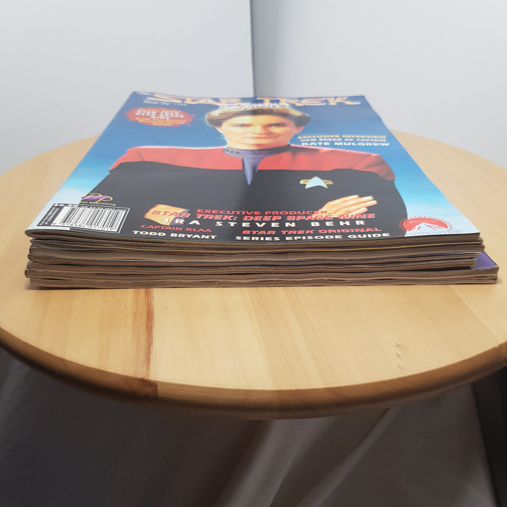 Bundle x 7 sci-fi fantasy magazines - various titles - paperbacks