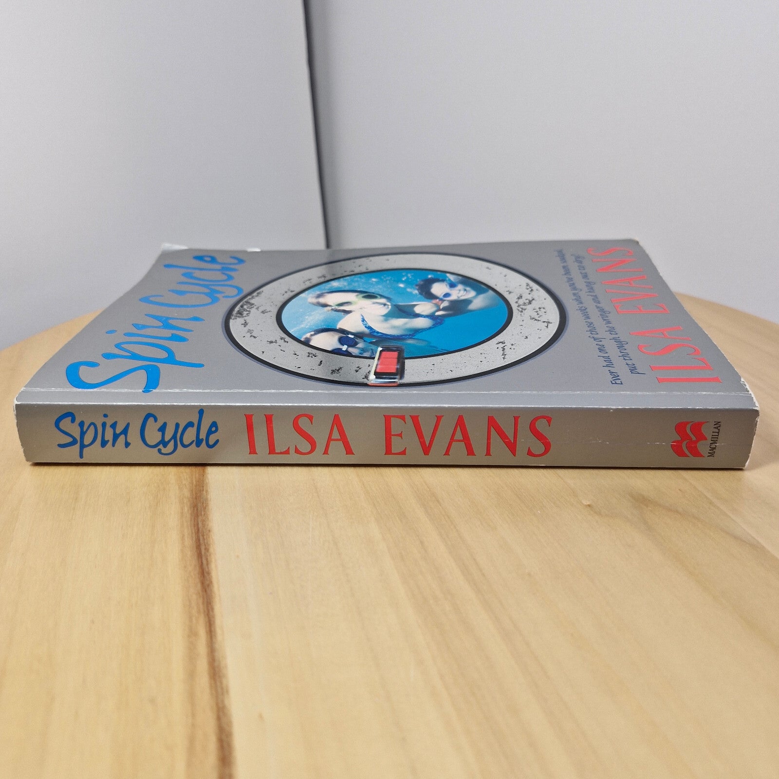 Australian Author: Spin Cycle By Ilsa Evans · 2002 - large paperback