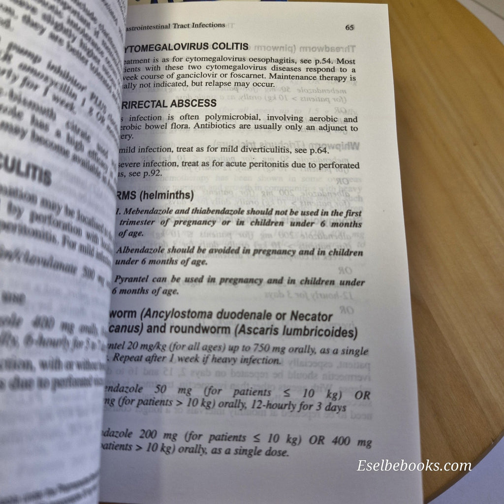 3 guidebooks/dictionaries on medicines/medicinal drugs/antibitoics - paperbacks