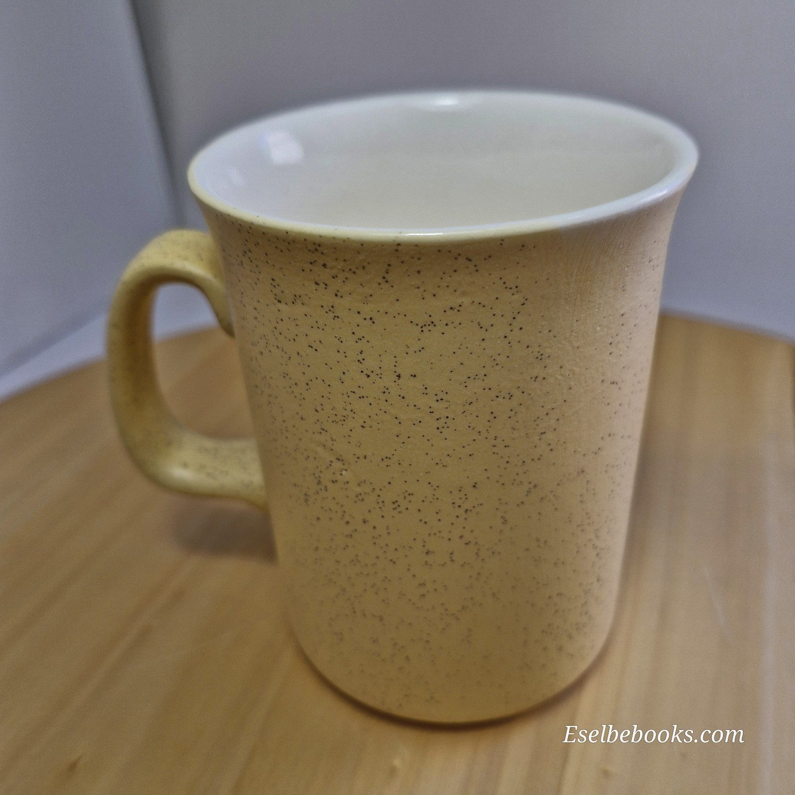 Sandalwood collectible ceramic mug - The Endeavour Replica