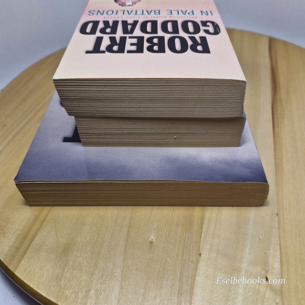 Crime/thriller: Robert Goddard books - Never go back/In Pale Battalions/Set i...