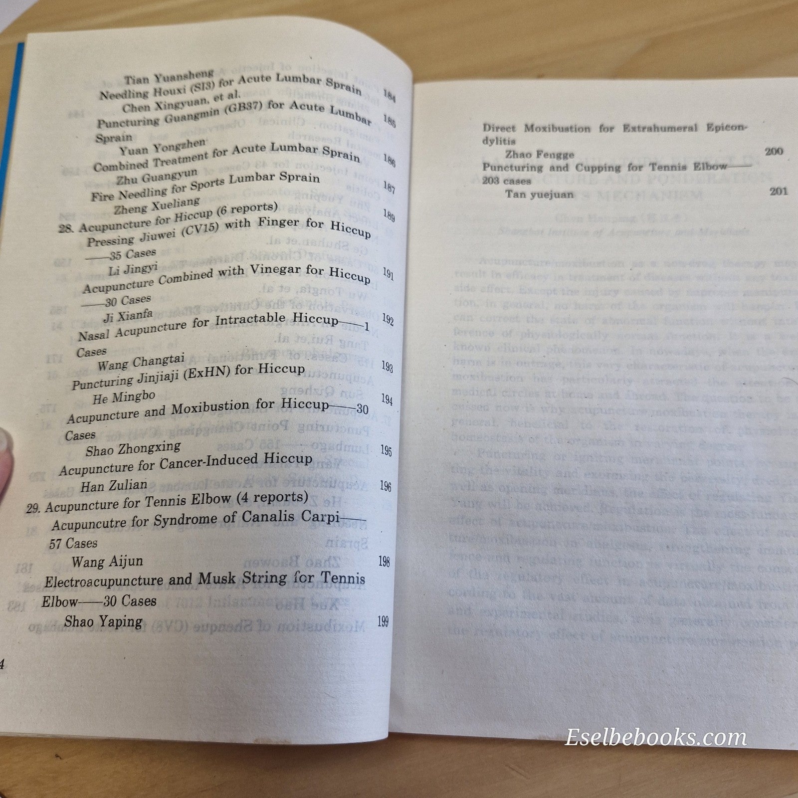 Selections from Clinical Experiences of Acupuncture 1993 - Shanghai College - PB