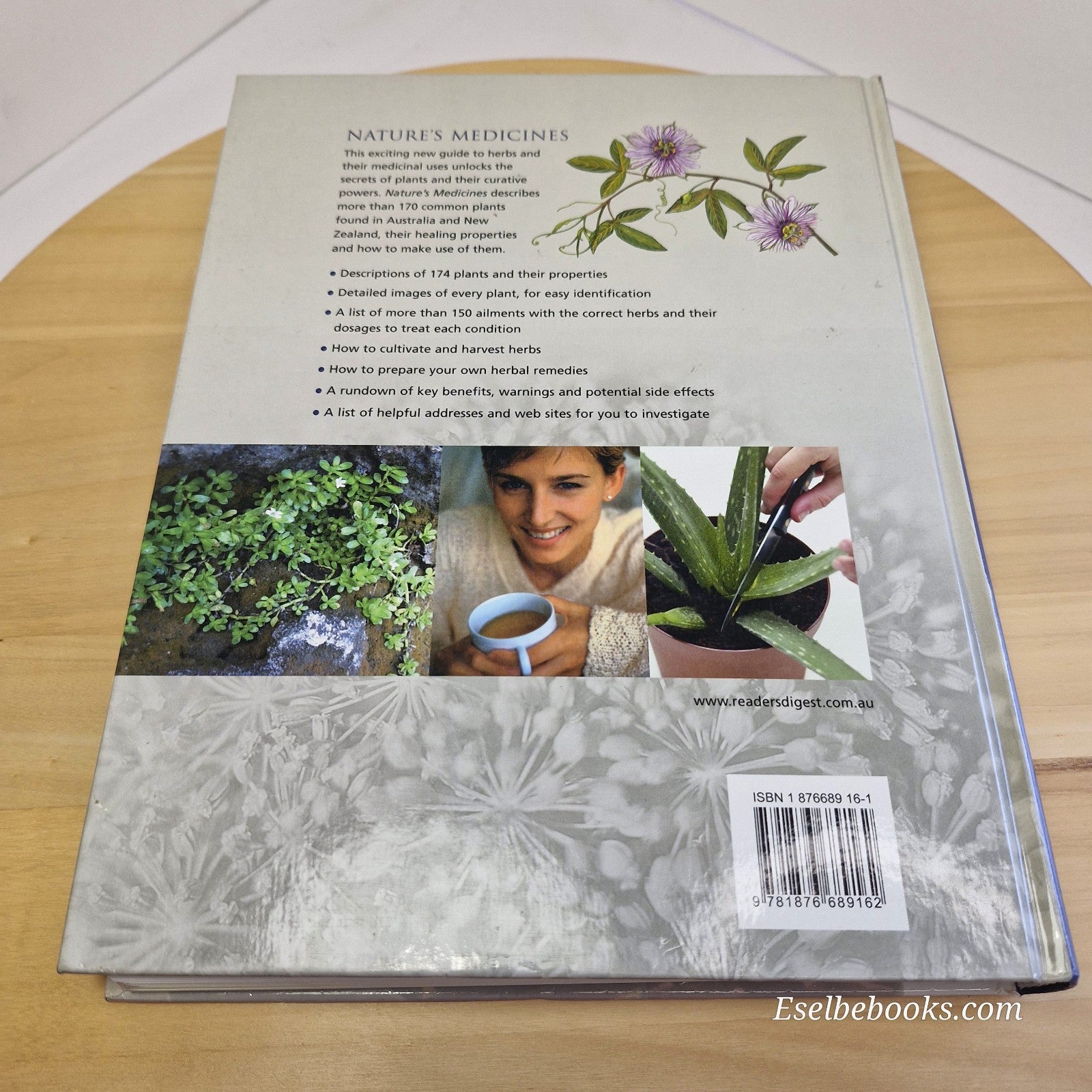 Reader's Digest - Nature's Medicines: A Guide to Herbal Medicines - hardback