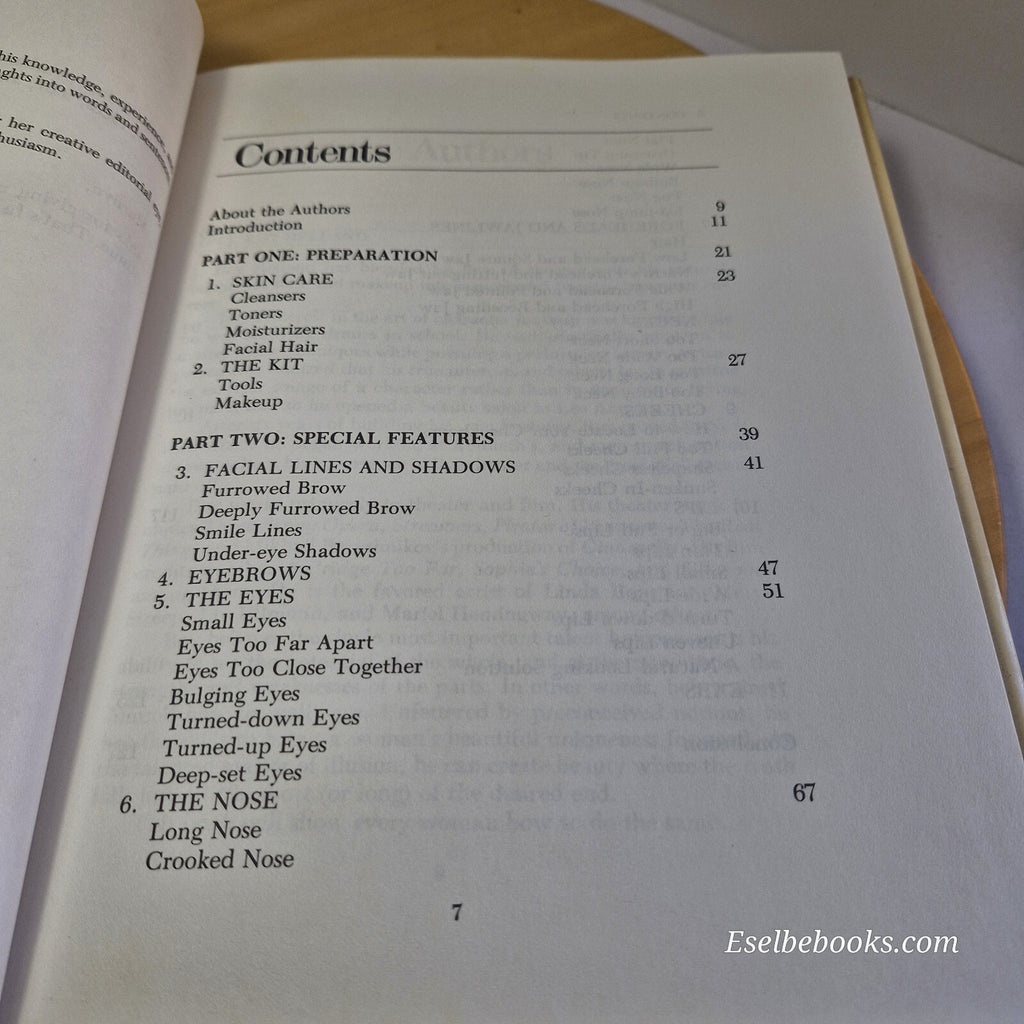 Special Features Techniques for One-of-a-kind Beauty from J. Roy Helland By J...