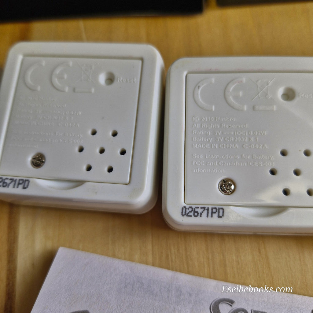 Scrabble Flash - Electronic travel work game - batteries needed