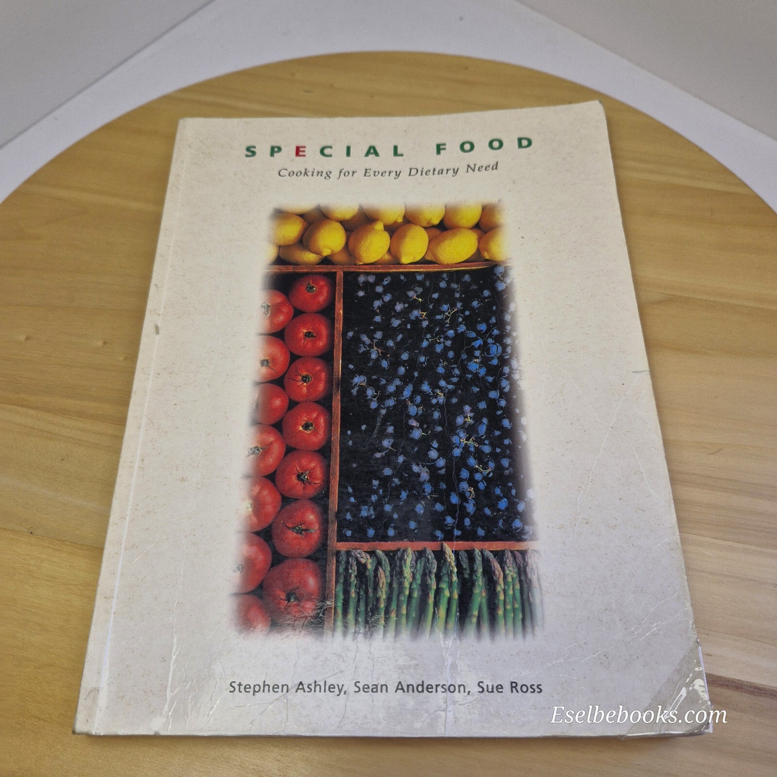 3 x nutrition/healthy eating/food knowledge books - paperbacks