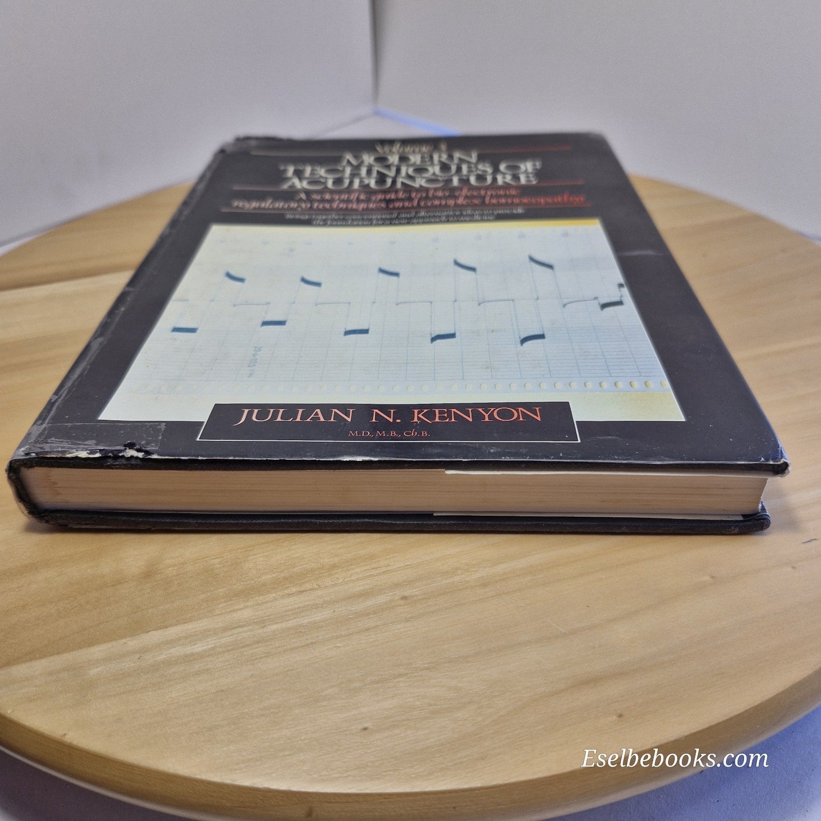 Modern Techniques of Acupuncture Volume 3 by Julian N Kenyon - hardback/dustjack