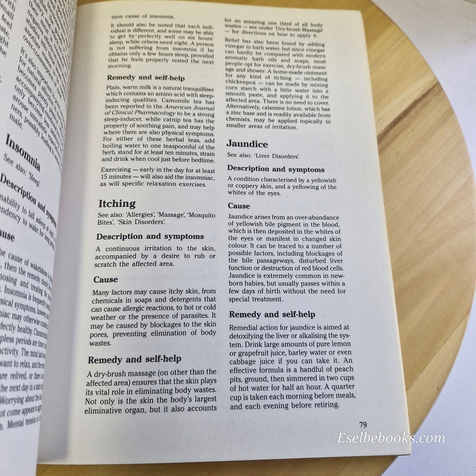 The Australian Family Guide To Natural Medical Remedies by Dr Bill Davison