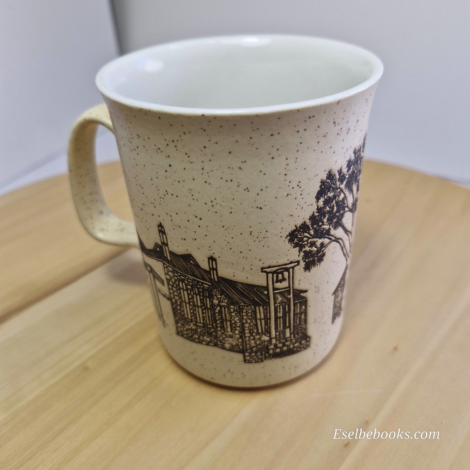 Sandalwood collectible ceramic mug - East Fremantle Primary School 1898 - 1998