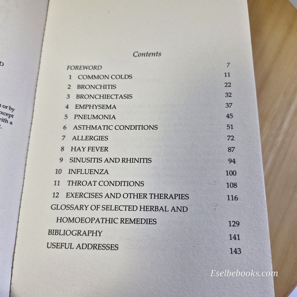 Health: 4 dealing with Asthma guides - paperback/hardback