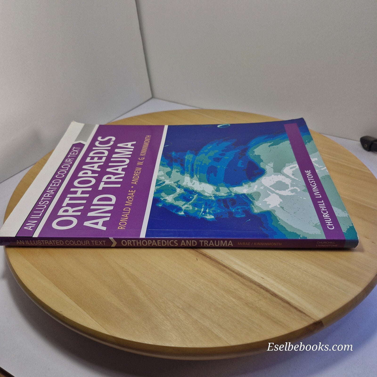 Textbook: Orthopaedics and trauma - McRae & Kinninmonth - paperback