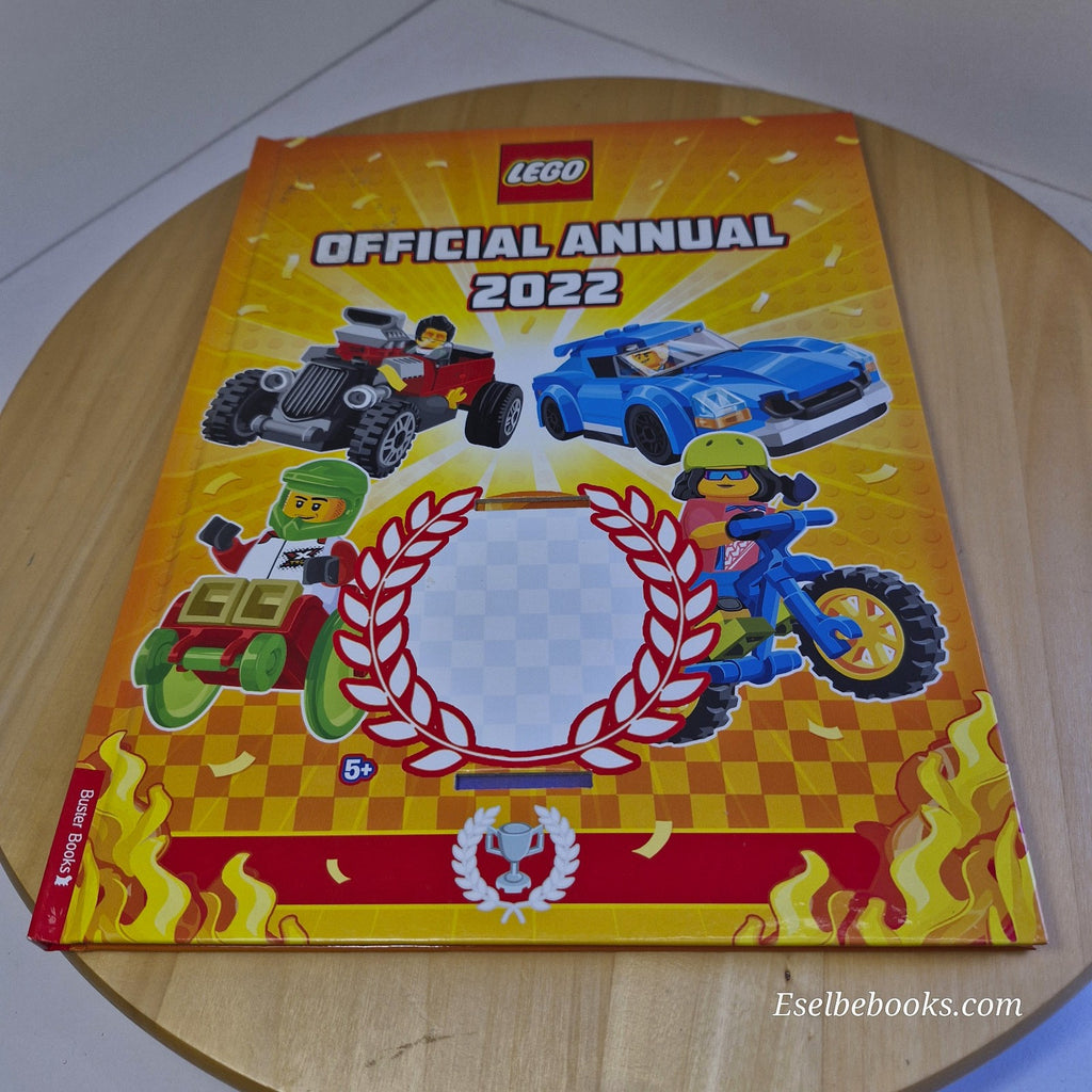 The official Lego annuals 2015; 2016; 2017; 2021; 2022 - hardbacks - NO minifigu