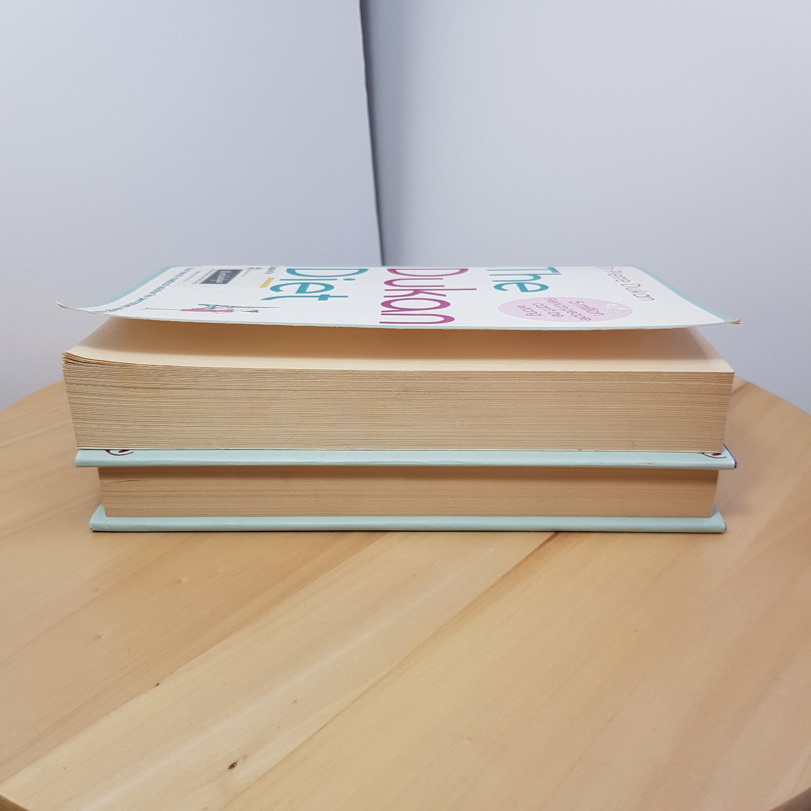 Bundle x 2 french weight loss books - The Dukan Diet & Women, work and the ar...