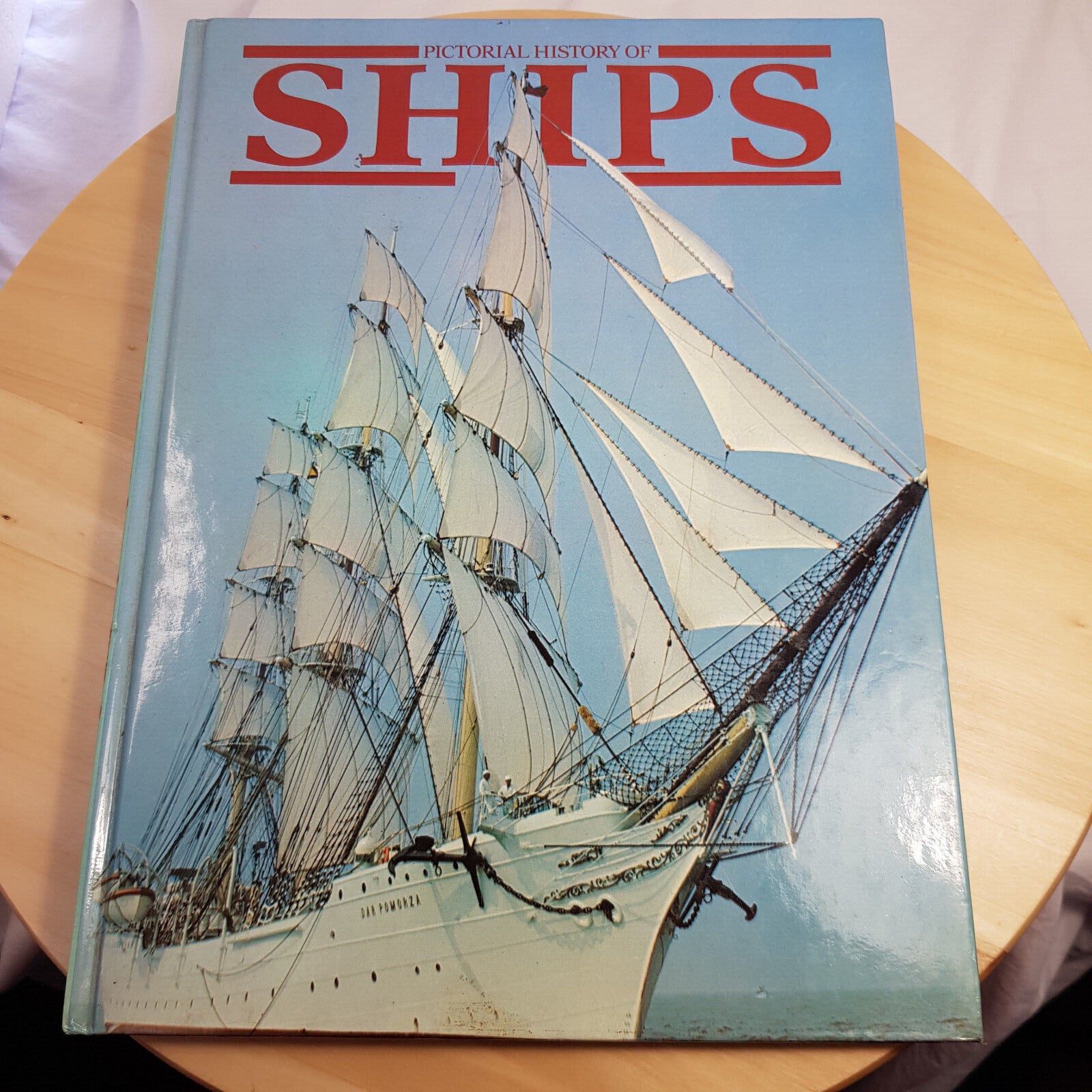 Pictorial History of Ships By J. H. Martin - vintage hardback
