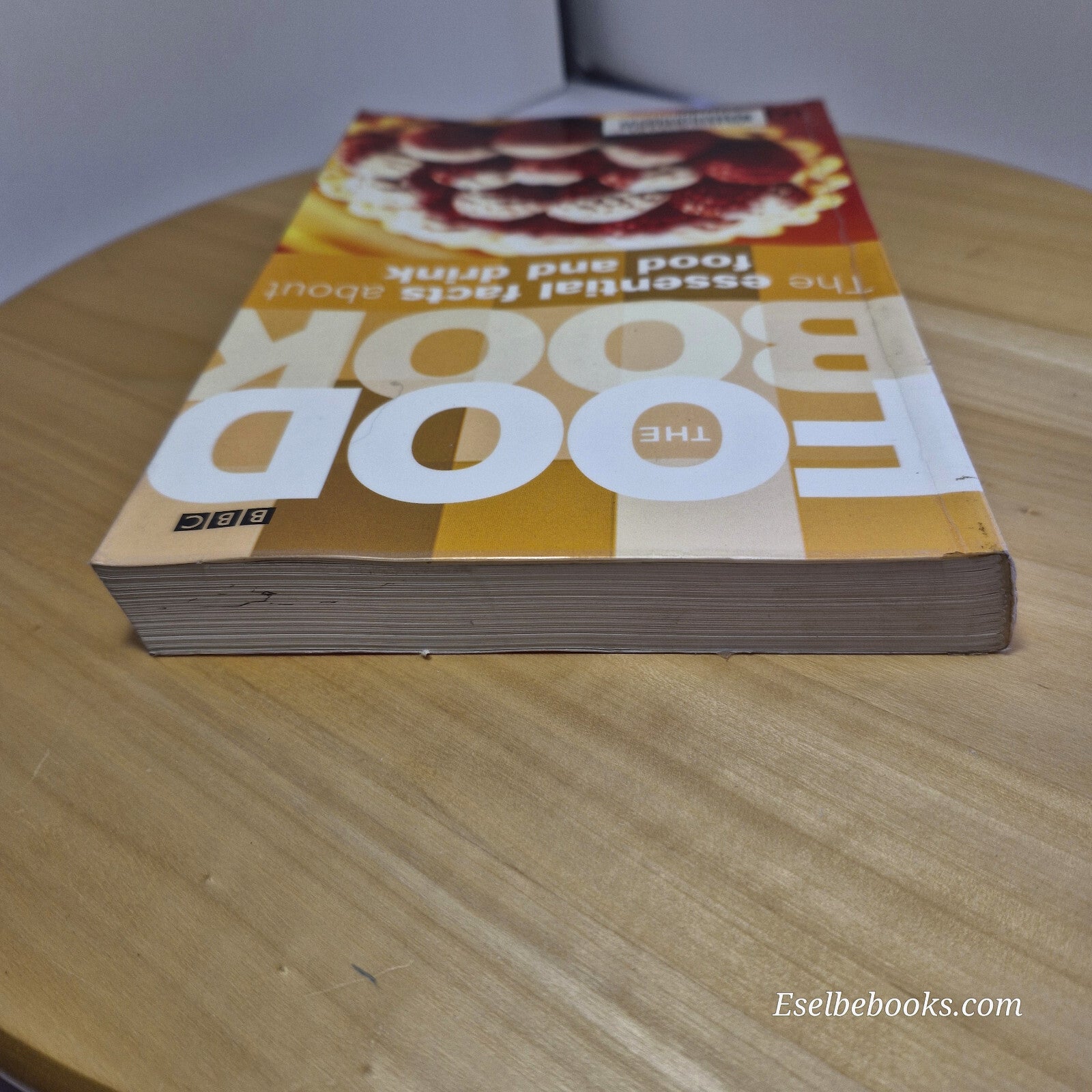 3 x nutrition/healthy eating/food knowledge books - paperbacks