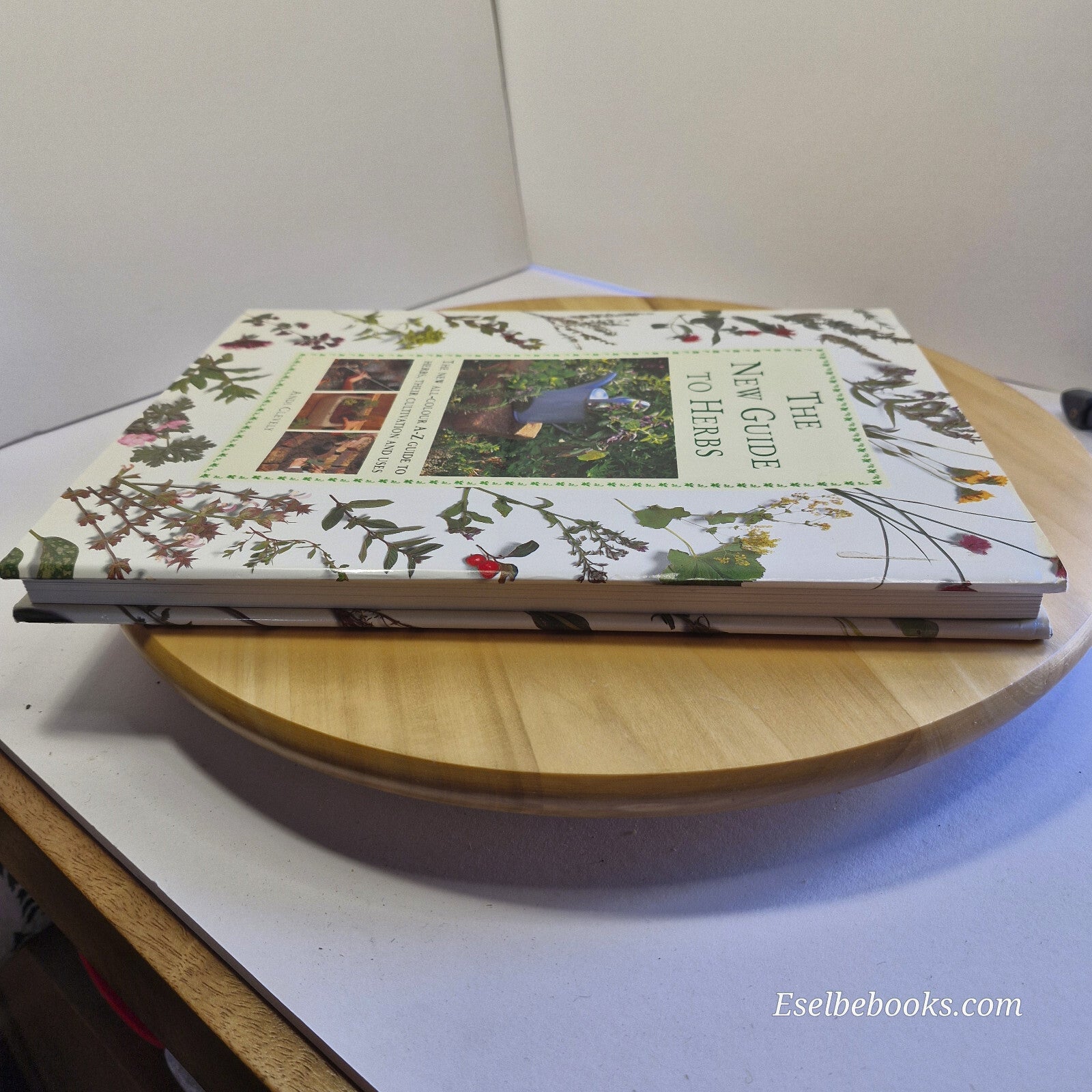 The New Guide to Herbs By A. M. Clevely, Katherine Richmond · 1998 - hardback...