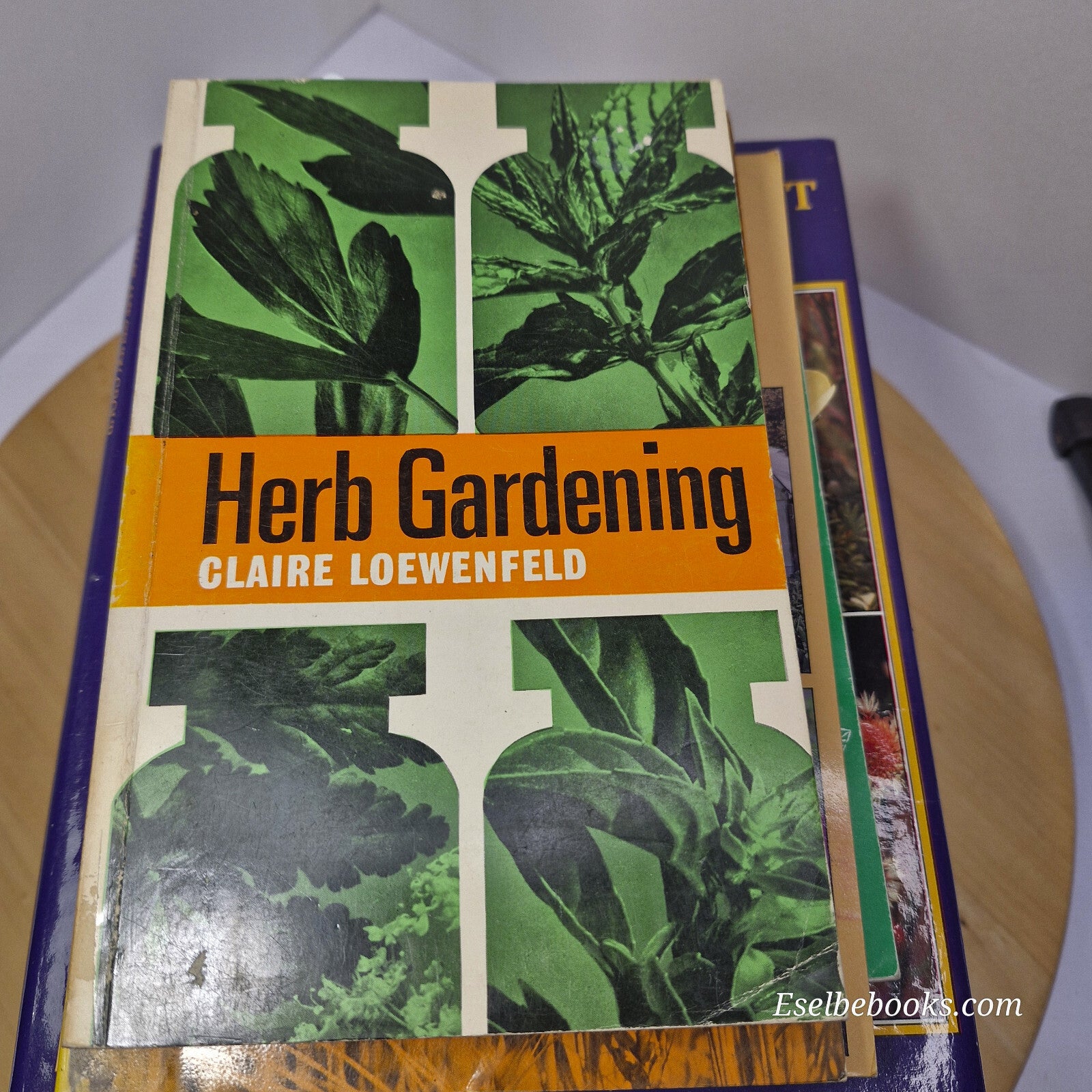 Gardening/planting companion guide books - buy 2 or more for discount March 2025