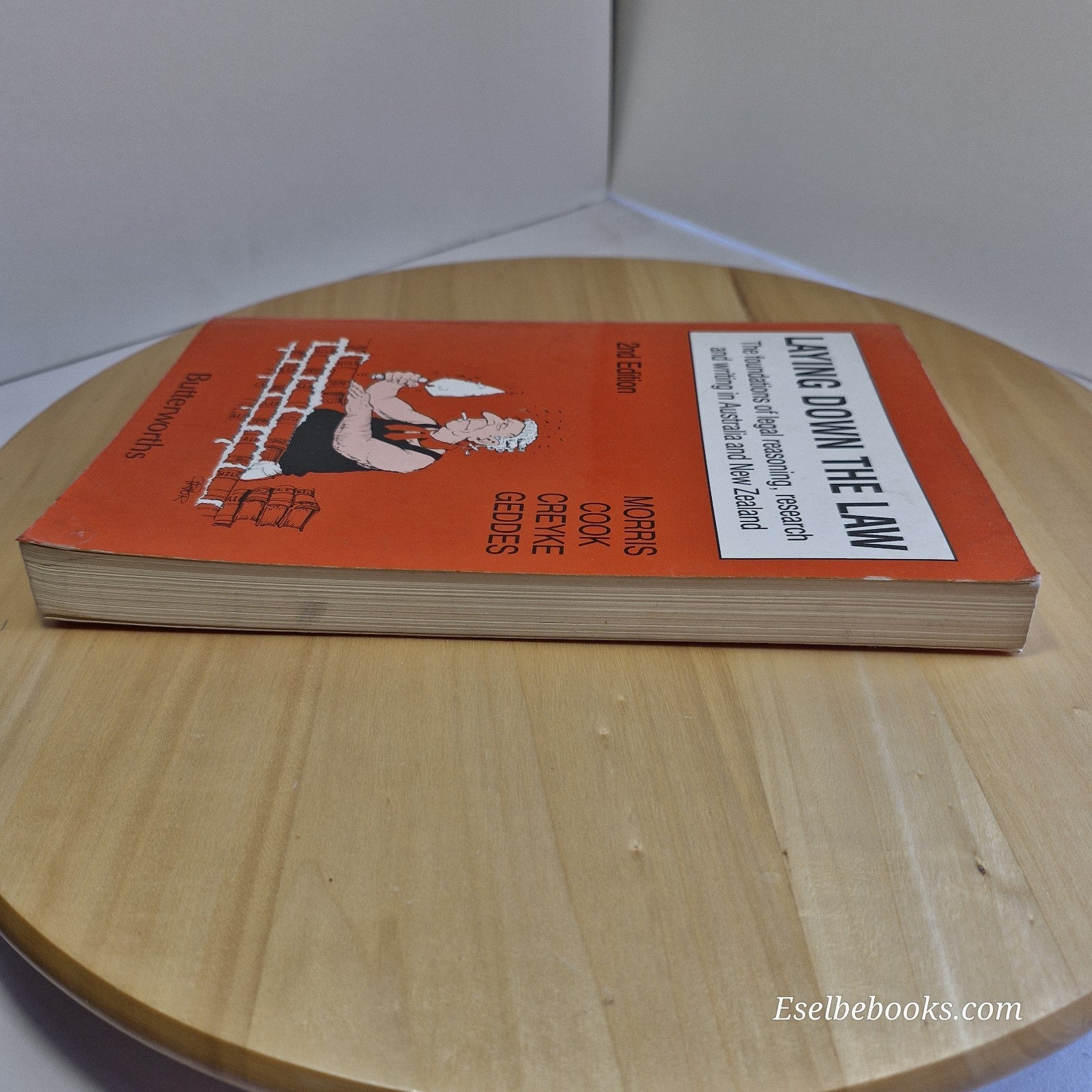 Laying Down the Law By Catriona Cook, Robin Creyke, Robert Geddes - paperback