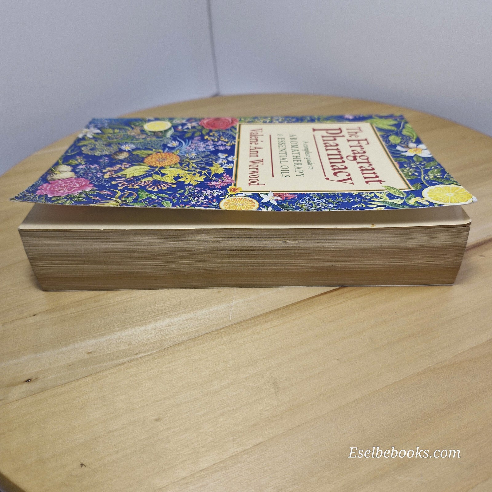 The Fragrant Pharmacy A Complete Guide to Aromatherapy & Essential Oils By Va...