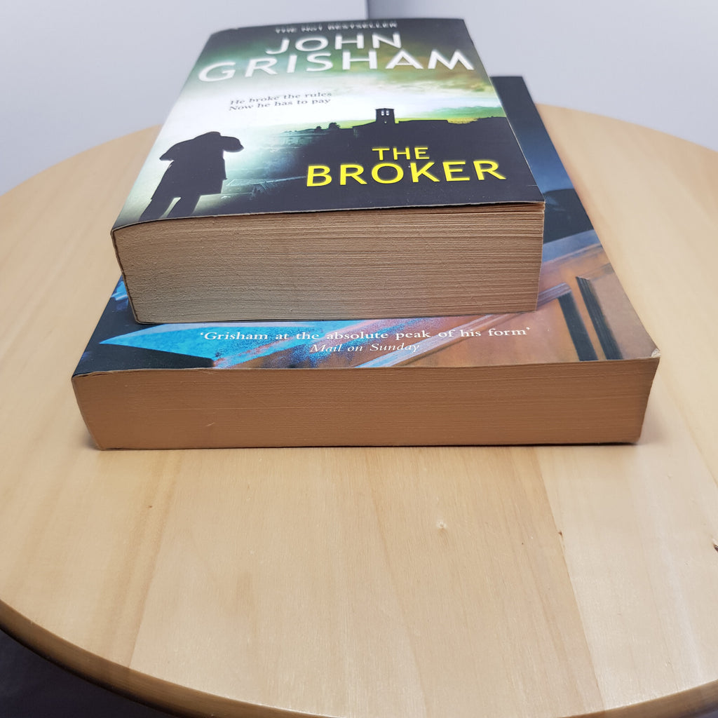 2 x John Grisham novels - The Borker & The Last Juror - paperbacks