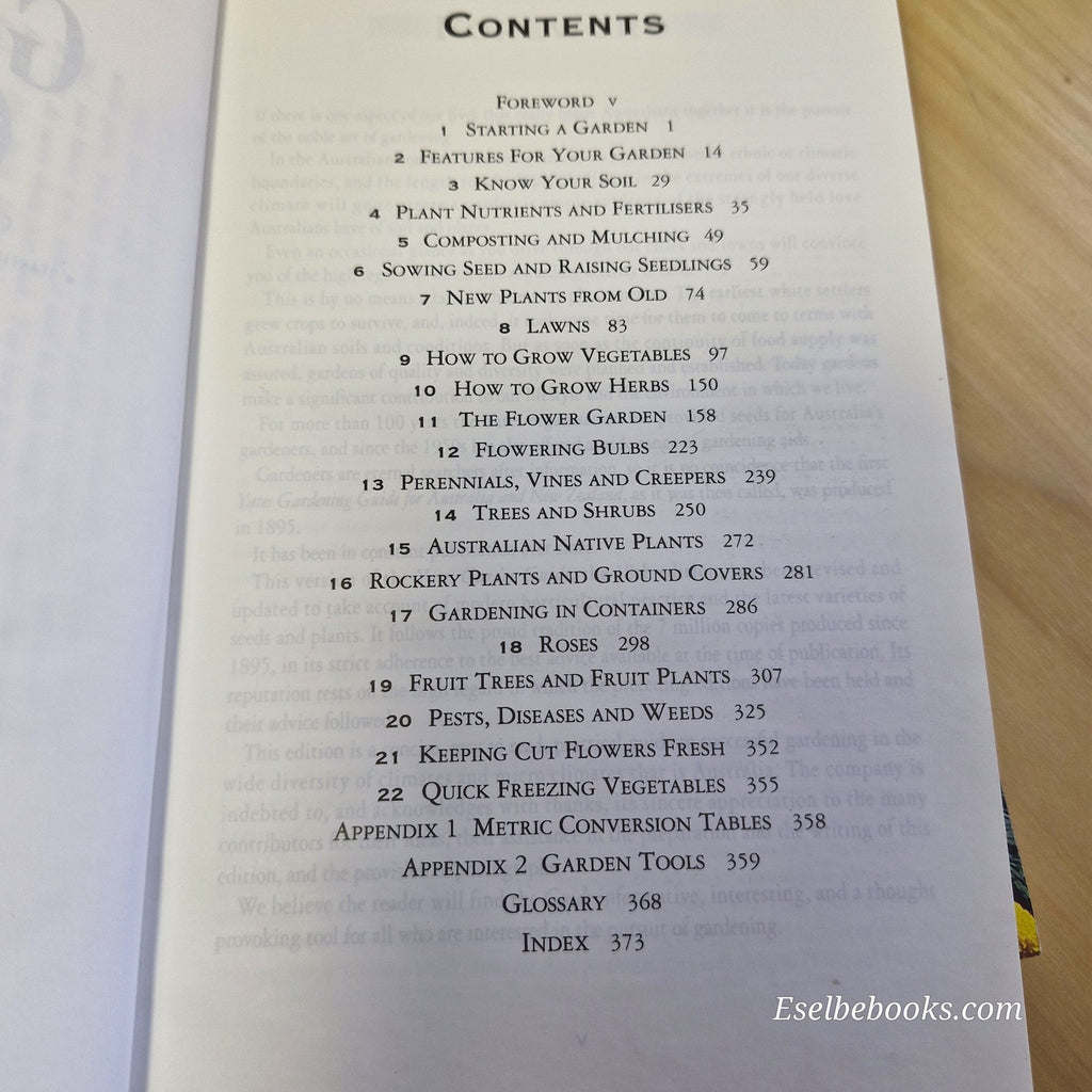 Yates Garden Guide & Yates Handy Hints Australian Gardening Plants - paperbacks