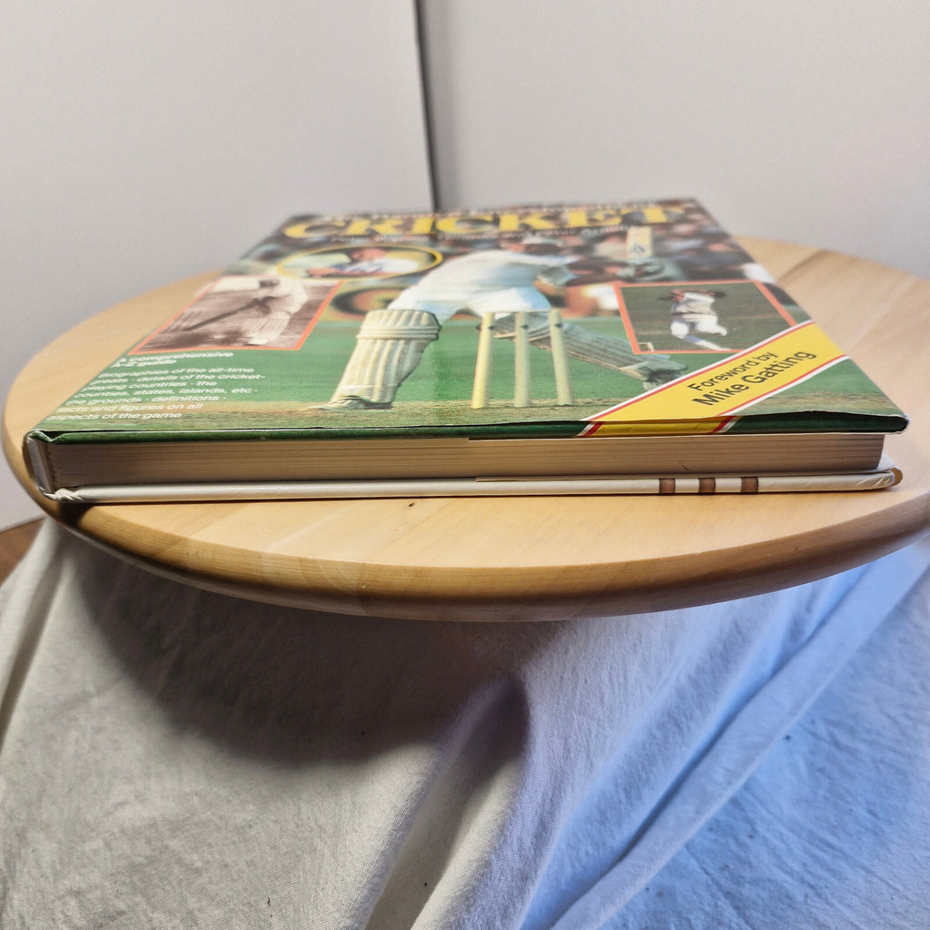 Sport: The Hamlyn Encyclopedia of Cricket By Peter Wynne-Thomas, Peter Arnold...