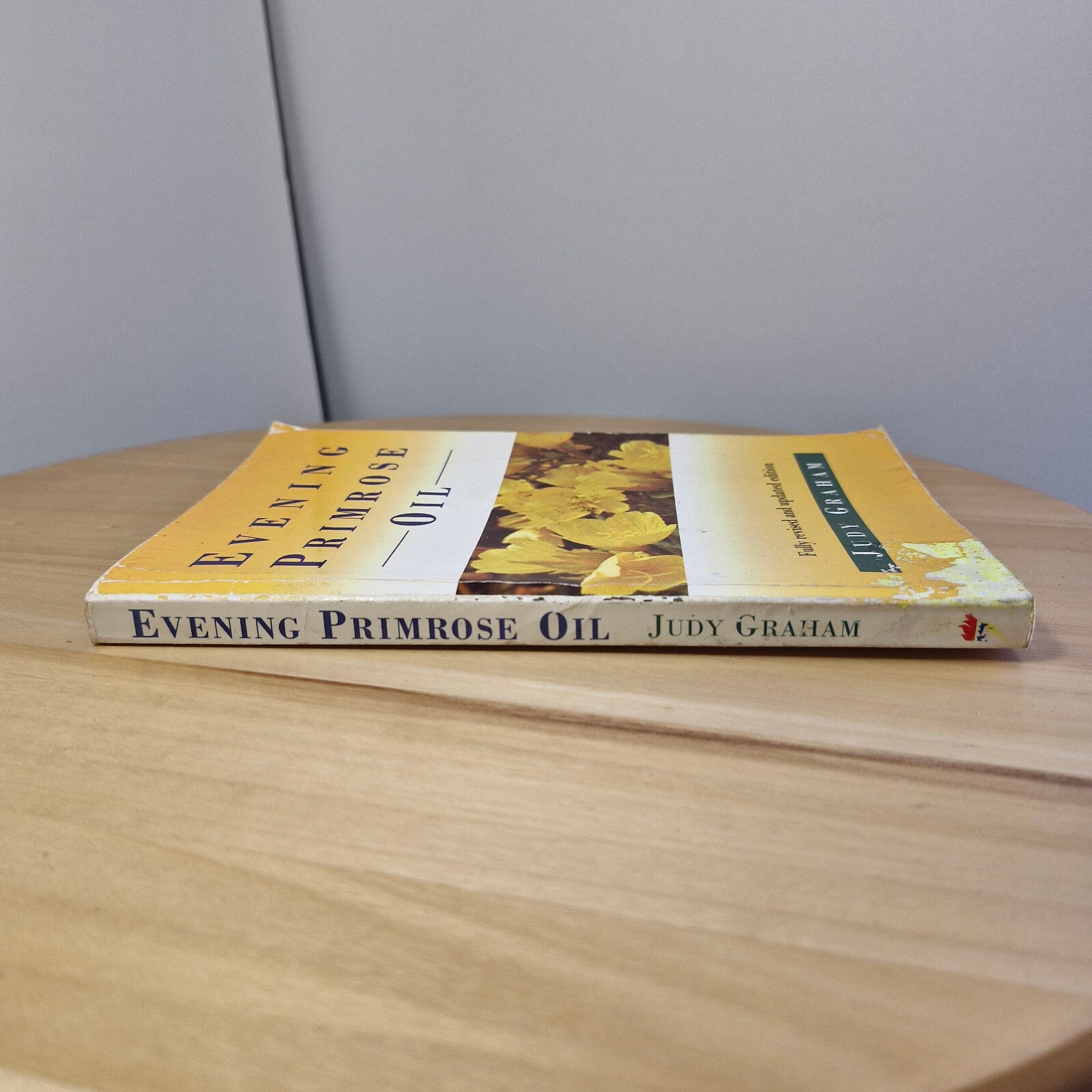 Health: Evening Primrose Oil By Judy Graham · 1993 - vintage paperback