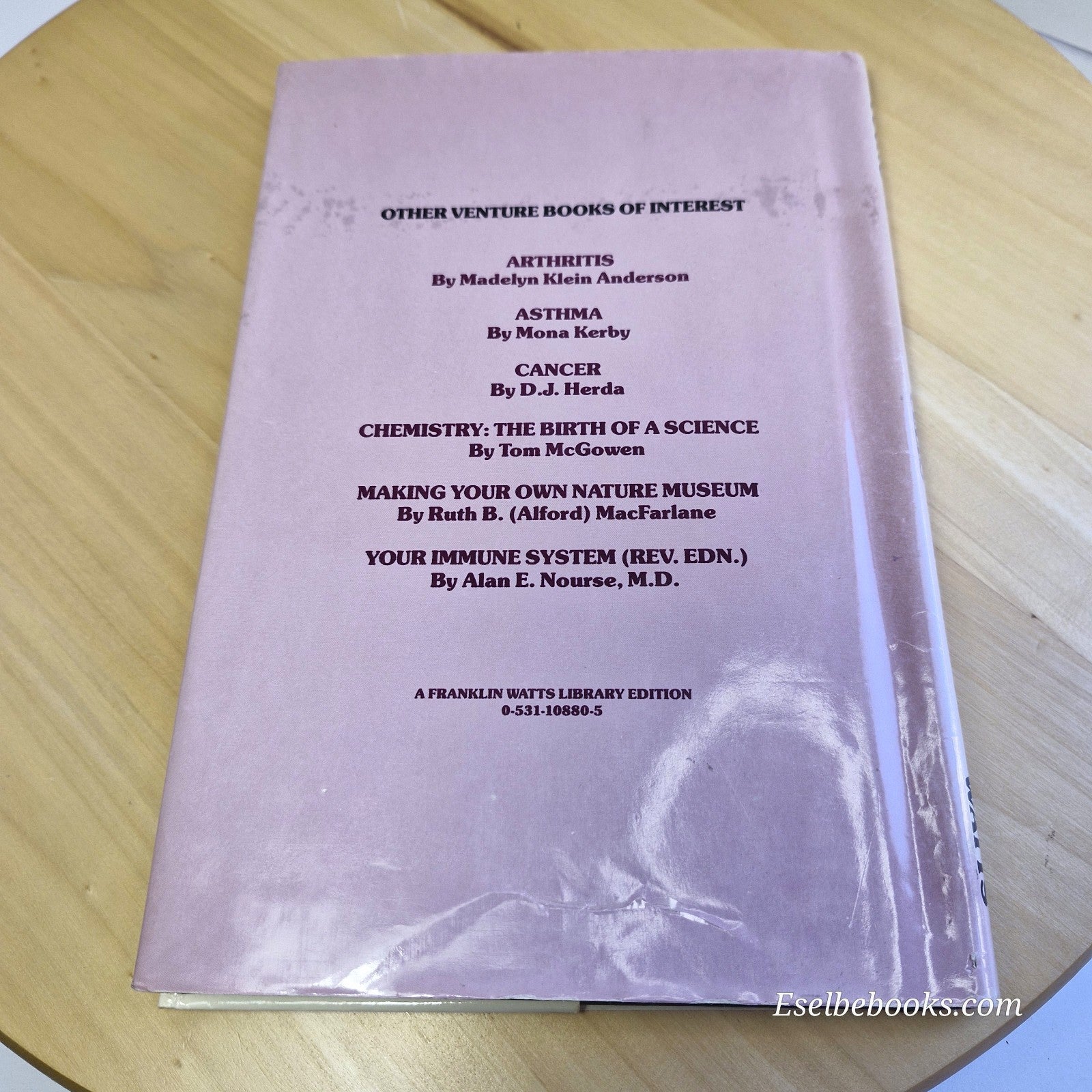 Cells Amazing Forms and Functions By John K. Young · 1990 - hardback with dj