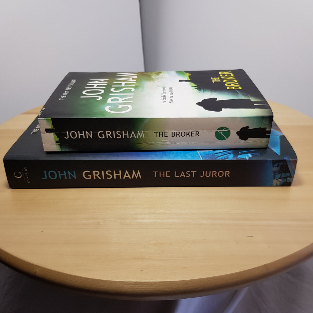 2 x John Grisham novels - The Borker & The Last Juror - paperbacks