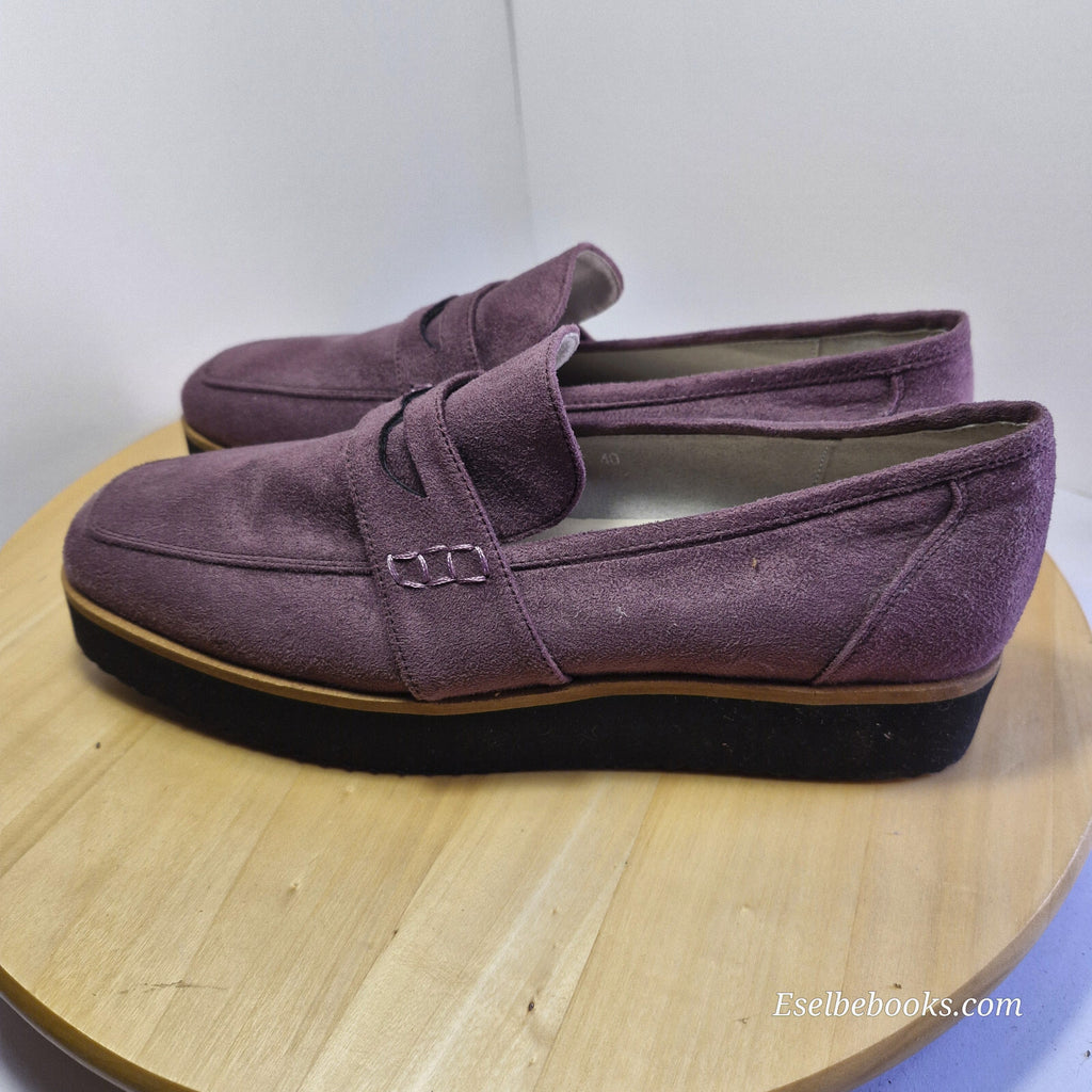 WA Oriental Traffic dark plum suede loafers - size 40 with black rubber soles