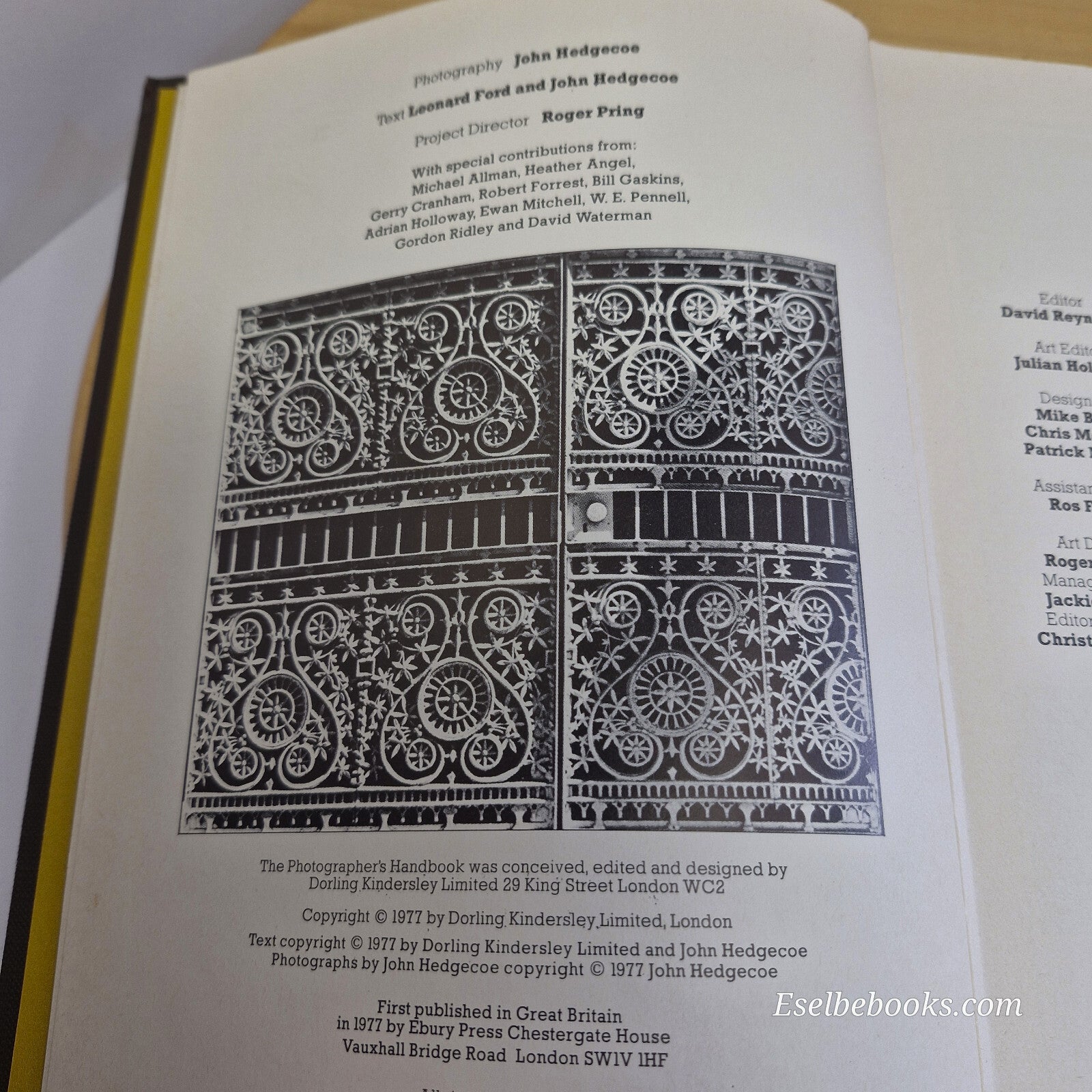 The Photographer's Handbook By John Hedgecoe · 1978 - vintage hardback