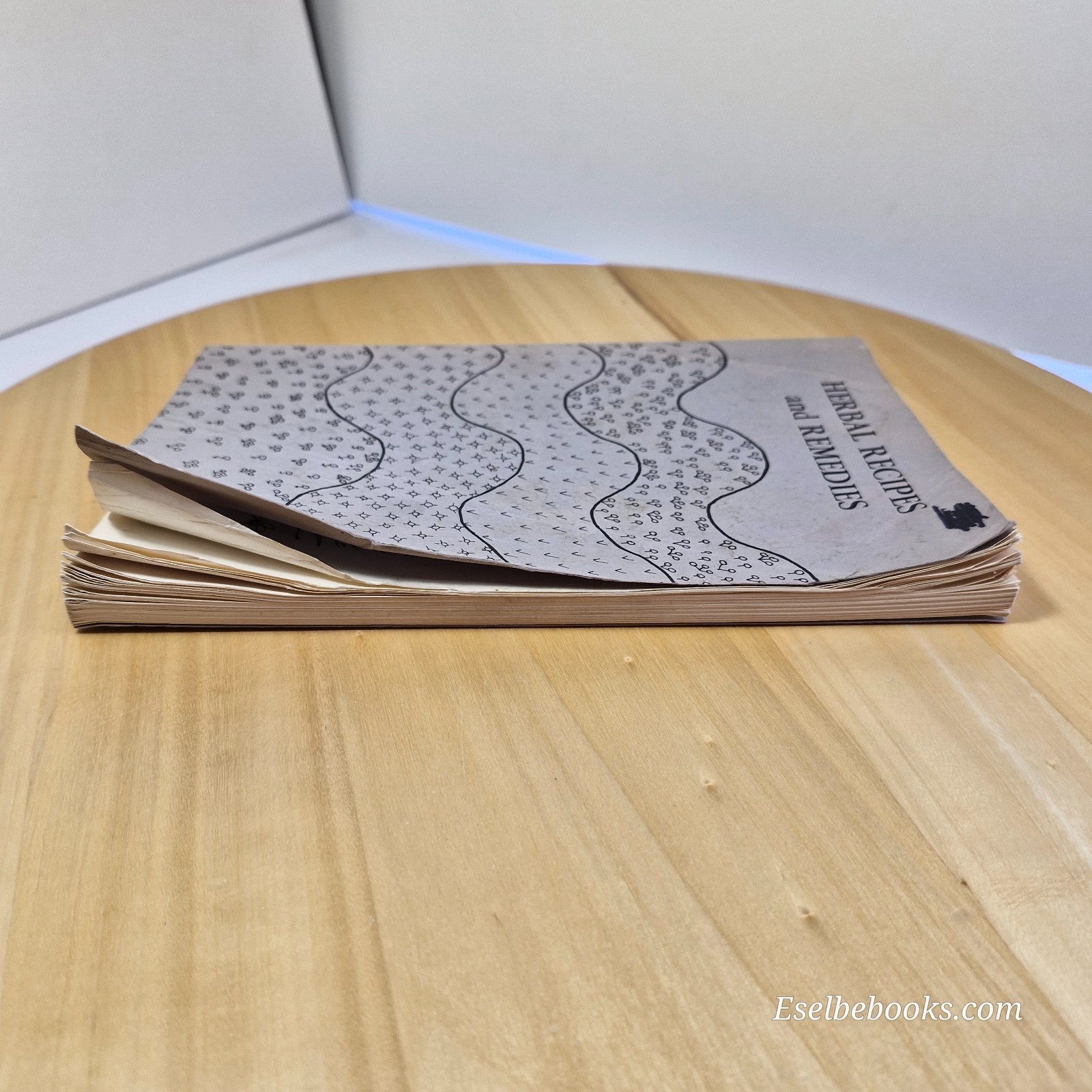 Herbal Recipes And Remedies - Margaret George - Vintage 1987 Paperback