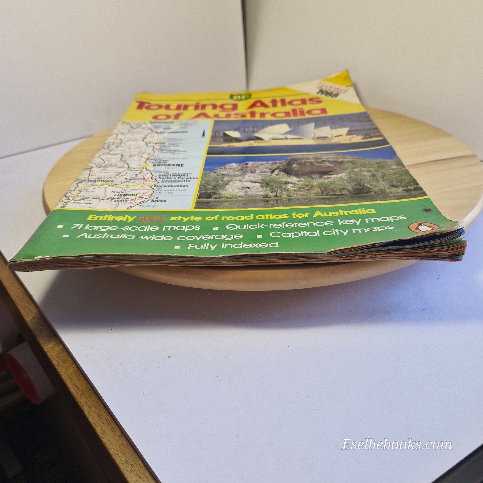 Bundle 4 vintage Australian touring atlases - BP/Ampol/Reader's Digest/Dir Signs