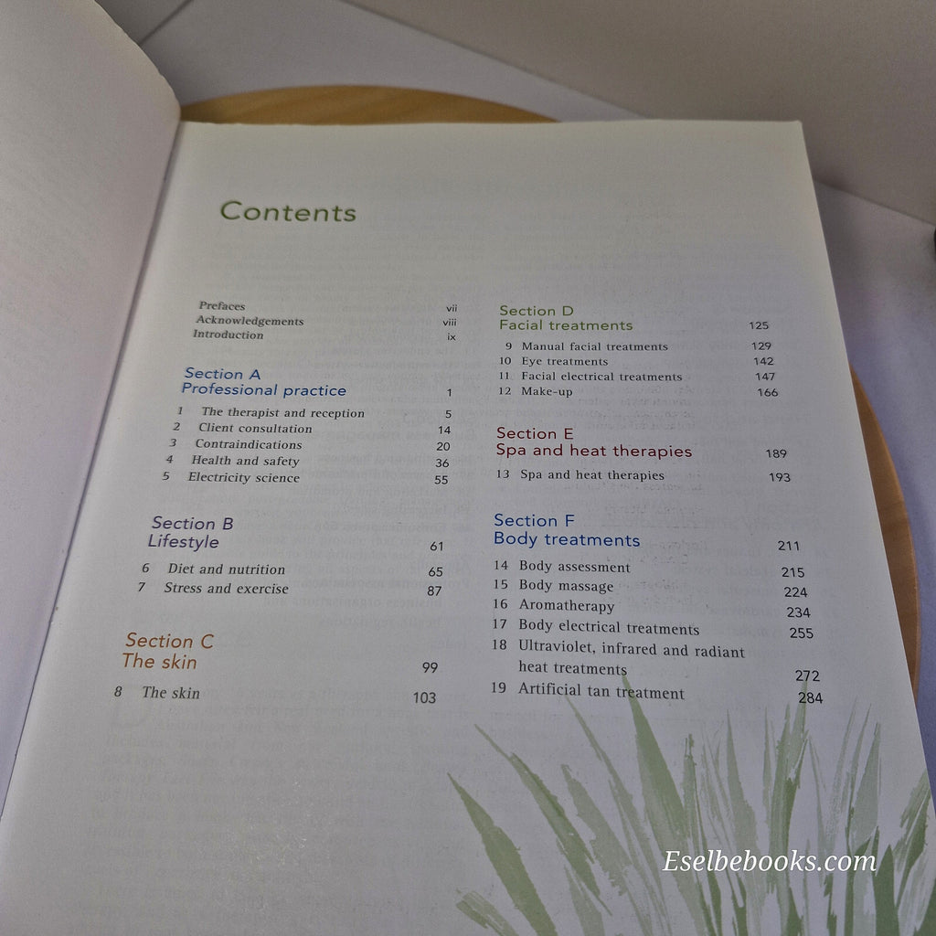 Cressy's Beauty Therapy Fact File By Susan Cressy · 2006 - large paperback