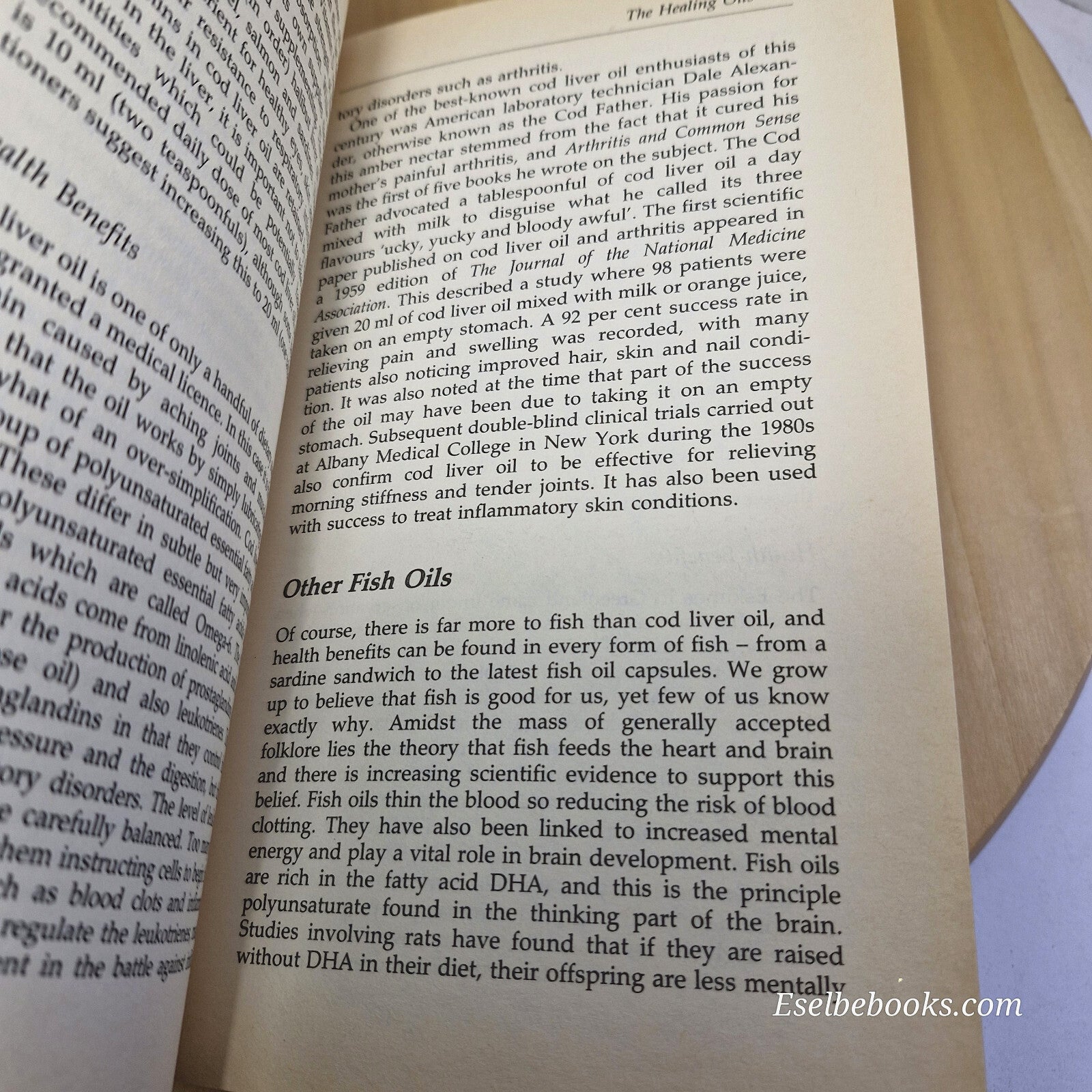 Health: Vital Oils By Liz Earle · 1992 - vintage paperback