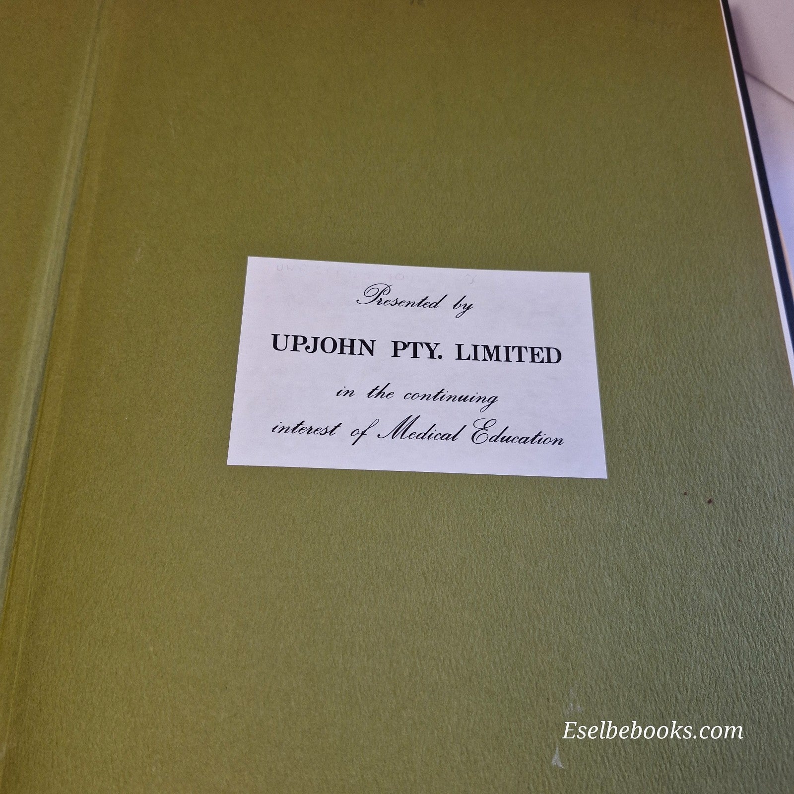 Scope Monograph on Pathoparasitology A Color Atlas by Michael Kenney - hardback