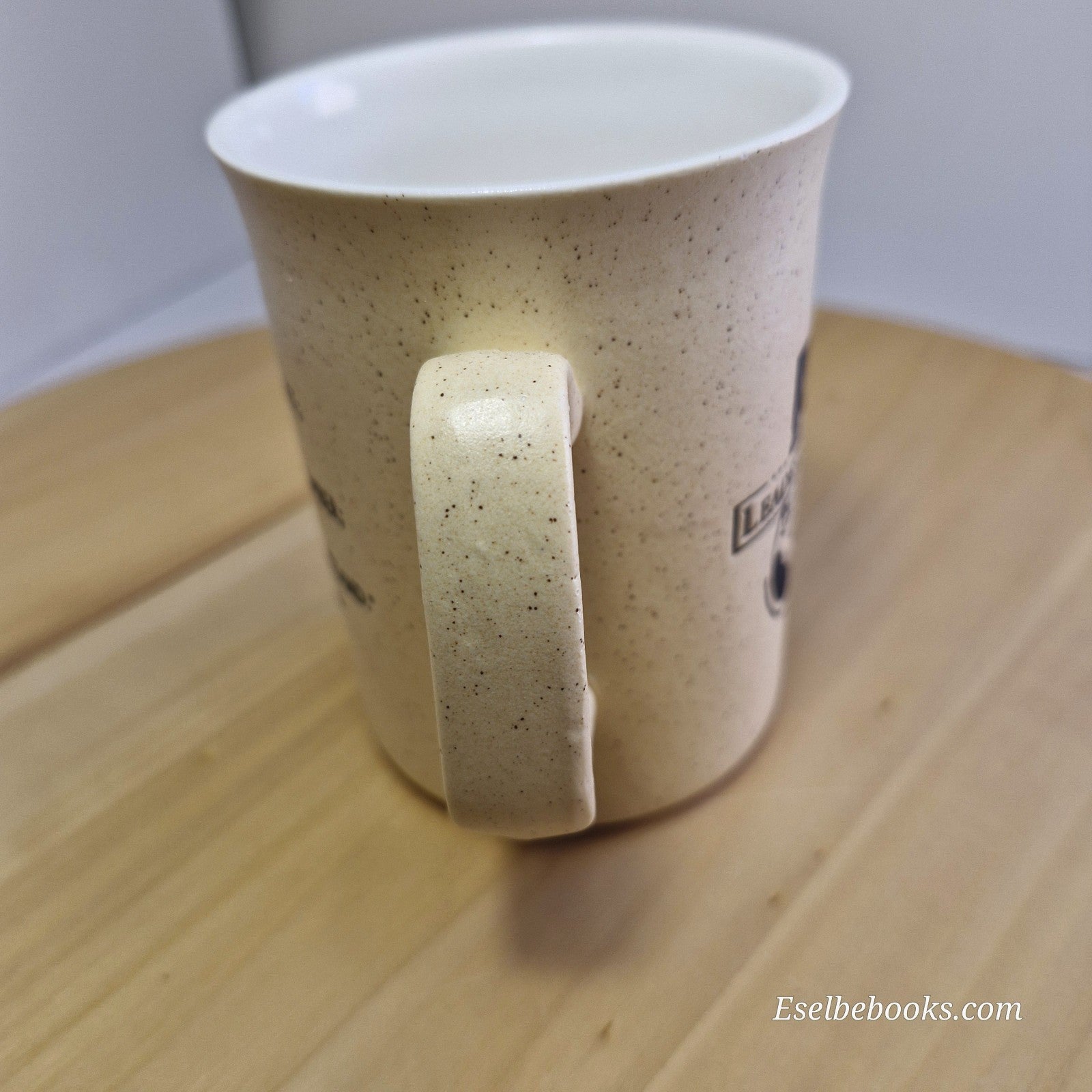 Sandalwood collectible ceramic mug - Leadership & Management