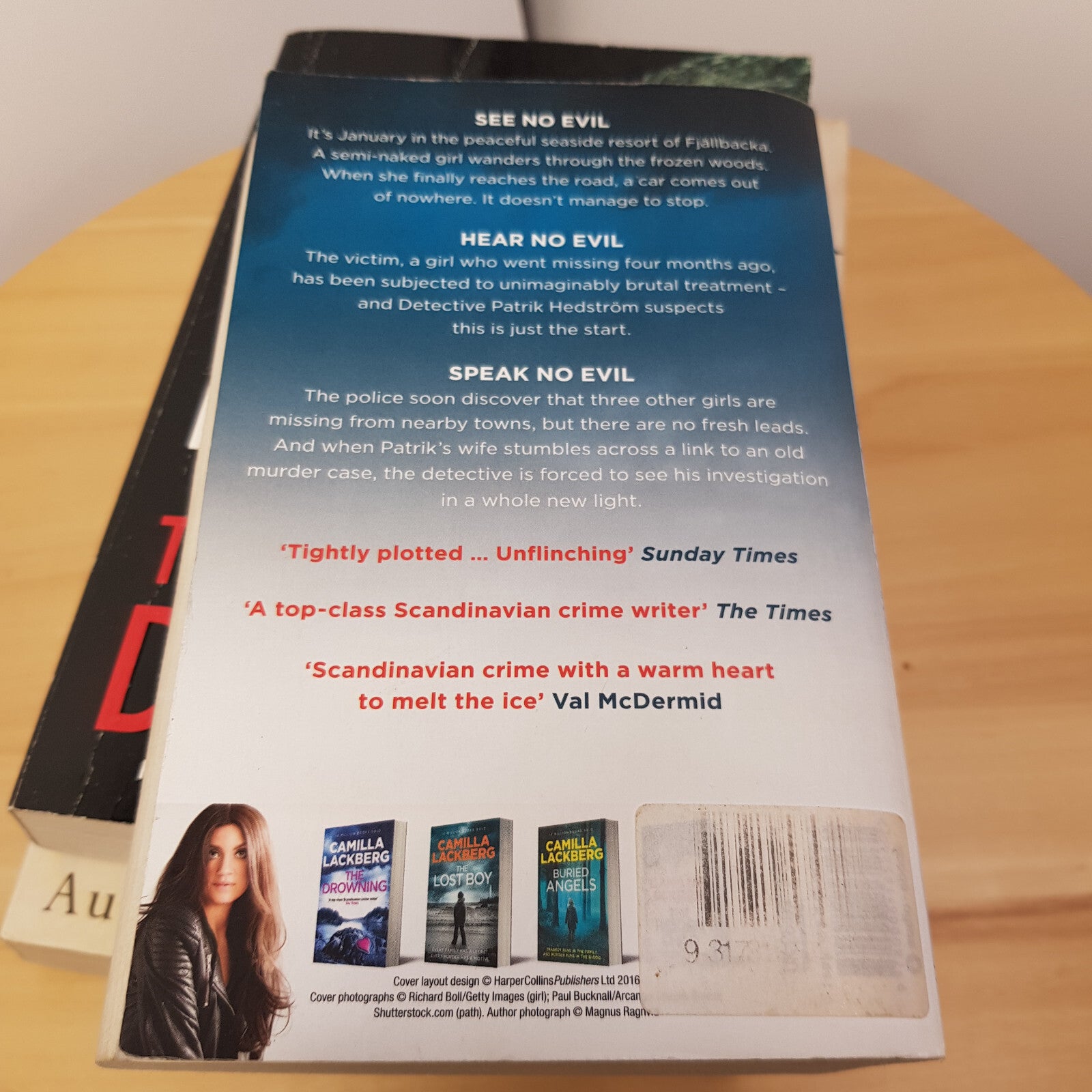 Bundle x 4 crime/thrillers - The Ice Child/First Among Equals/The Red Dahlia/...