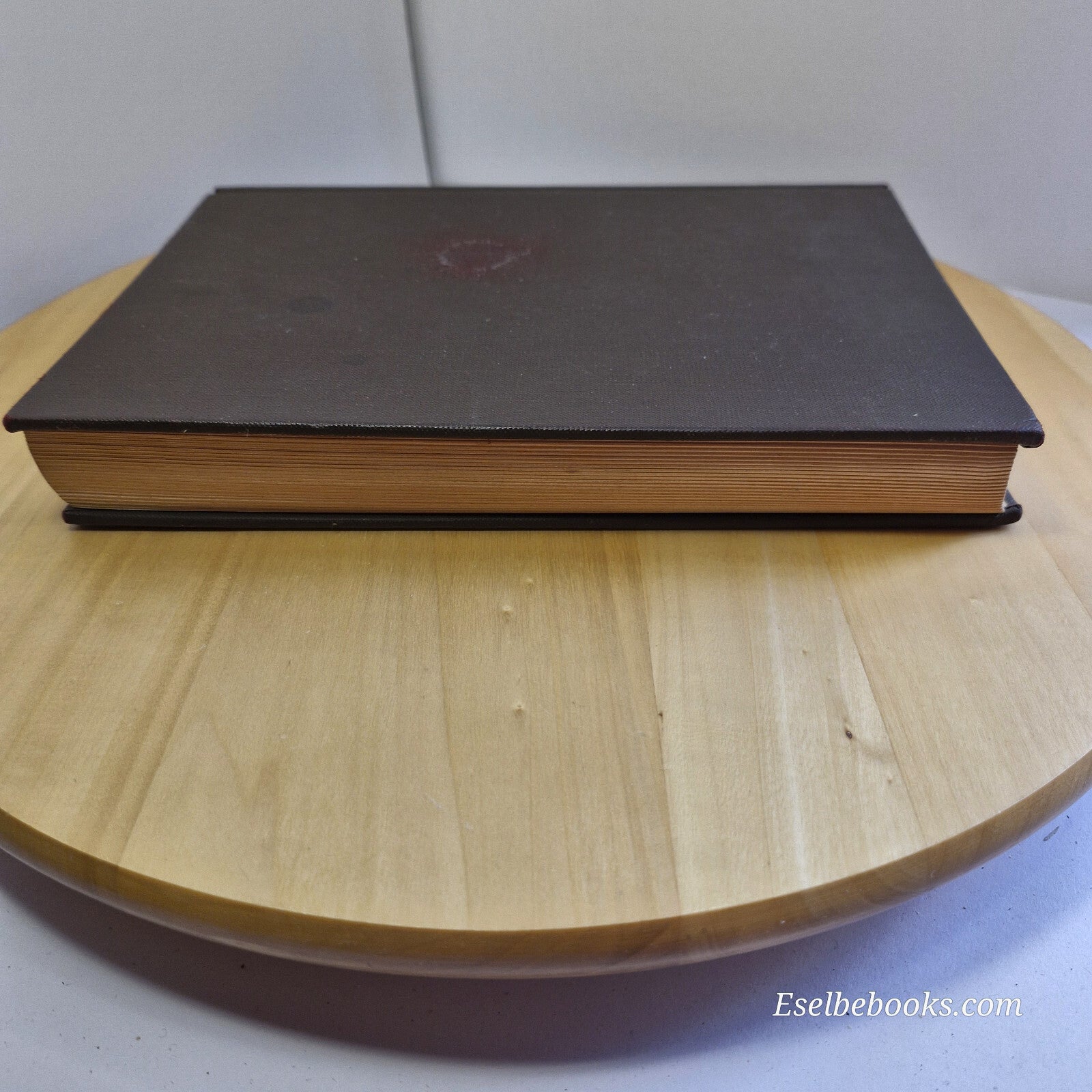 The Photographer's Handbook By John Hedgecoe · 1978 - vintage hardback