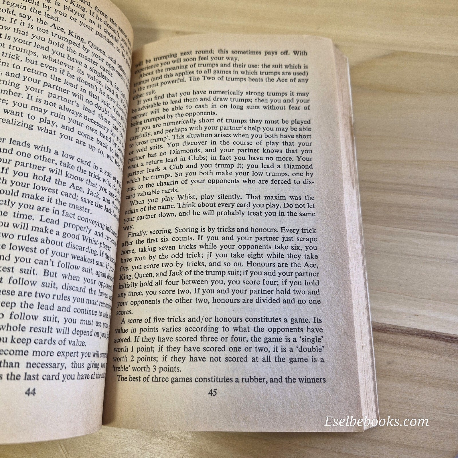 Guide: Waddingtons Family Card Games By Robert Harbin · 1972 - vintage paperback