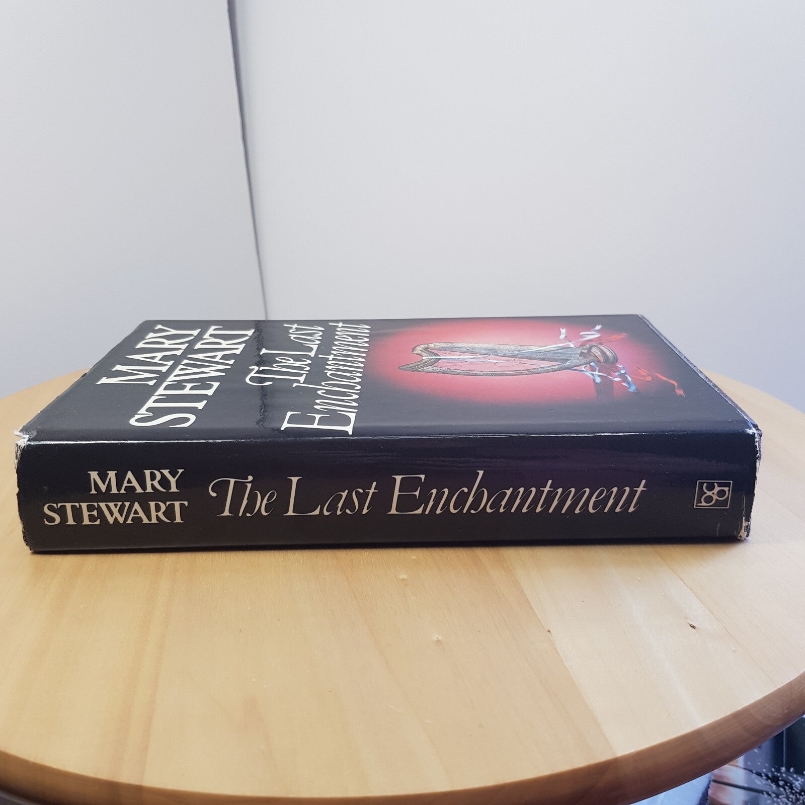 Historical fiction: The Last Enchantment - Book 3 of the Arthurian Saga By Ma...