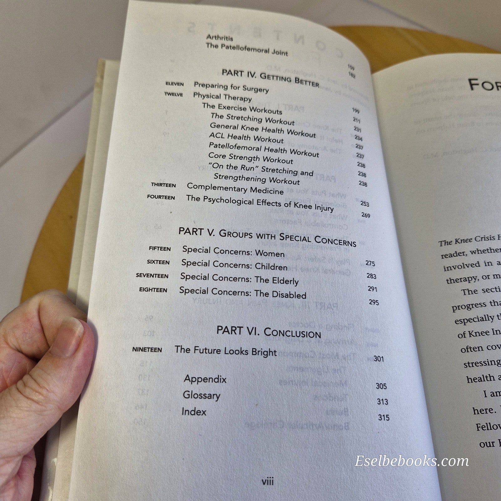 The Knee Crisis Handbook: Understanding Pain, Preventing Trauma, Recovering from