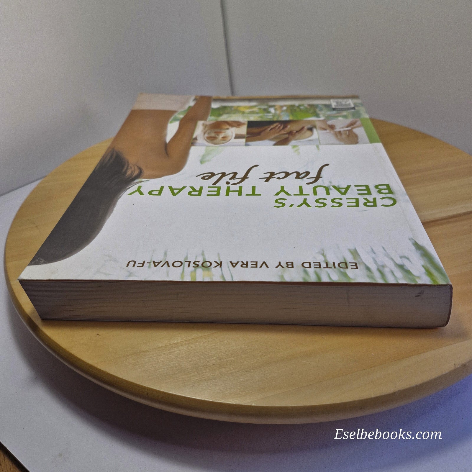 Cressy's Beauty Therapy Fact File By Susan Cressy · 2006 - large paperback