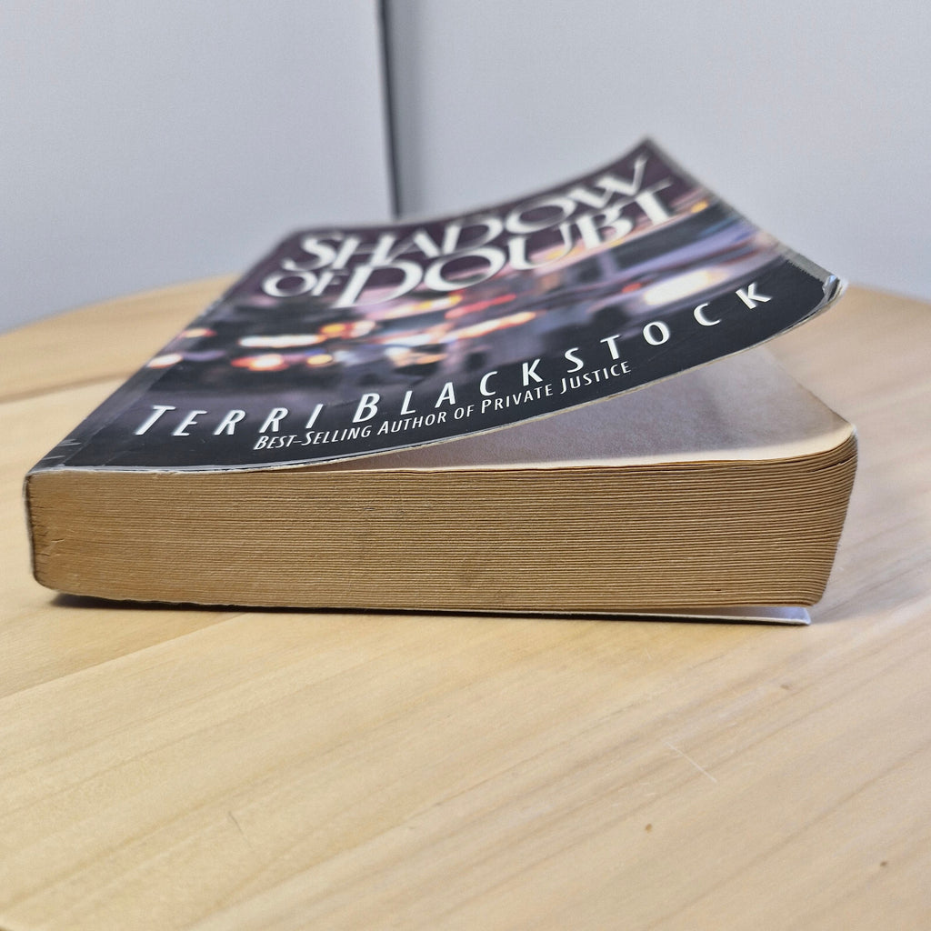 Christian mystery fiction: Shadow of Doubt By Terri Blackstock · 1998 - paper...