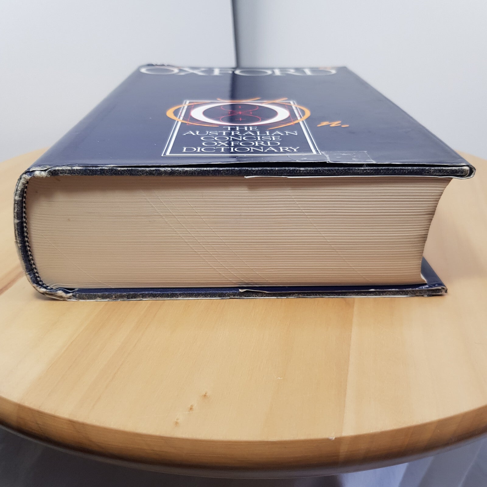 The Australian Concise Oxford Dictionary of Current English - hardback with d...