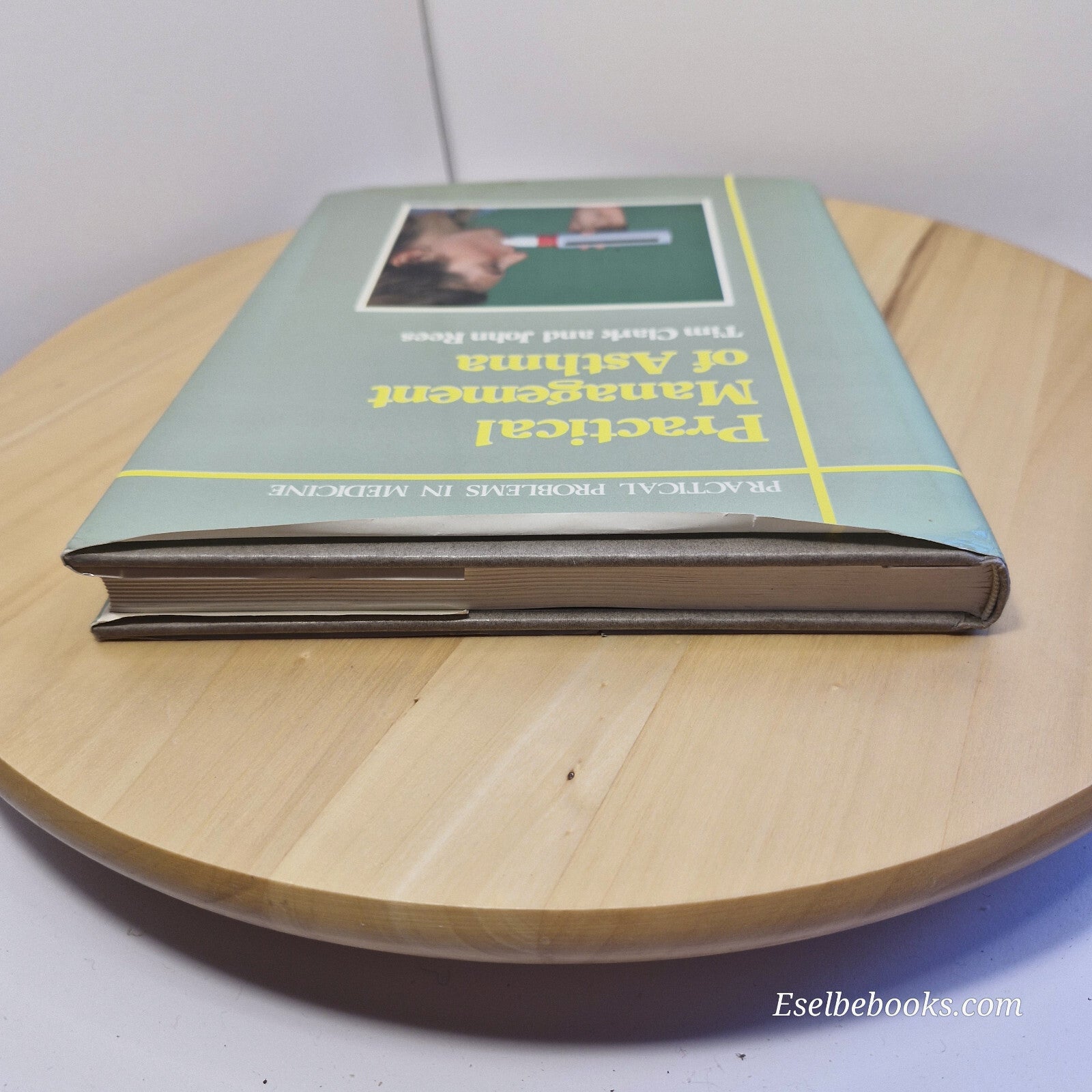 Health: Practical Management On Asthma By Timothy John Hayes Clark, John Rees...