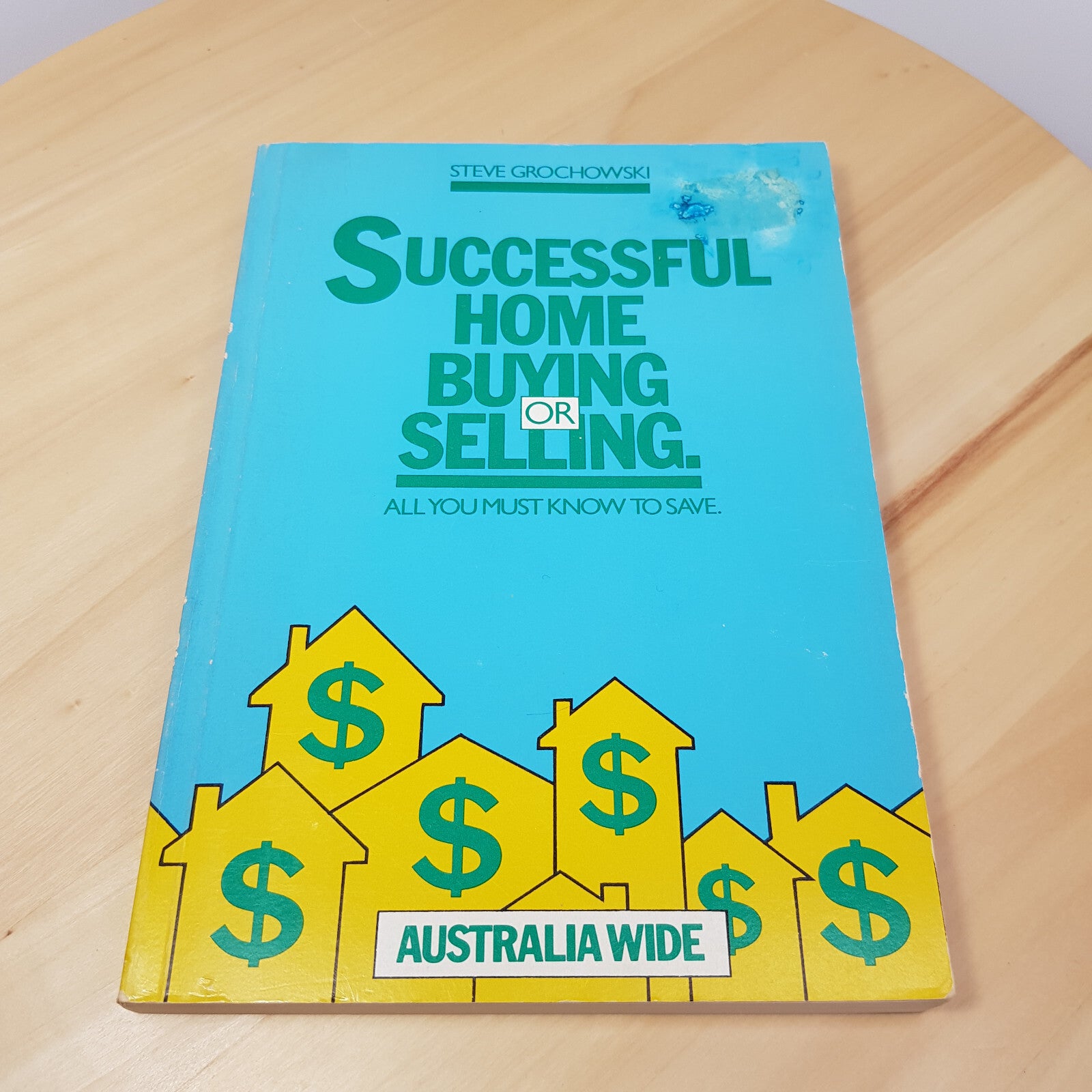 Successful home buying or selling by Steve Grochowski - vintage paperback