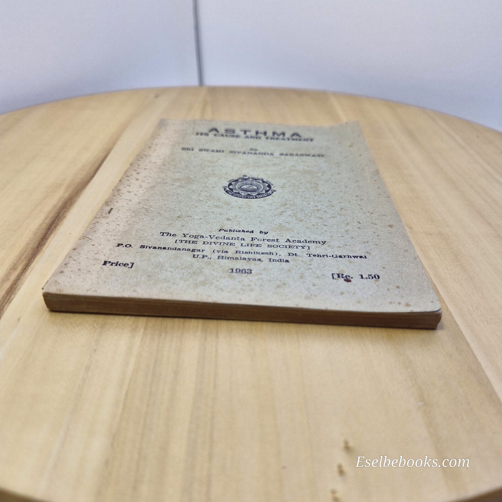 Health: Asthma, Its Cause and Treatment By Swami Sivananda · 1963 - vintage p...